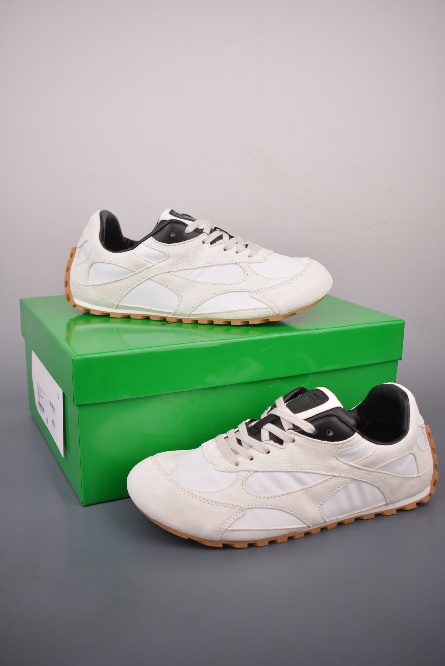 BOTTEGA VENETA Orbit Runner BV 葆蝶家时尚休闲情侣阿甘鞋 855200-Top High Quatity Cheap Sneakers Fashion Clothing Clothes Bags handbags Shoes of all Brand wholesale With The best Quality And Beautiful Price from China Factory Chinese suppliers wholesaler seller BOTTEGA VENETA Orbit Runner BV 葆蝶家时尚休闲情侣阿甘鞋 855200