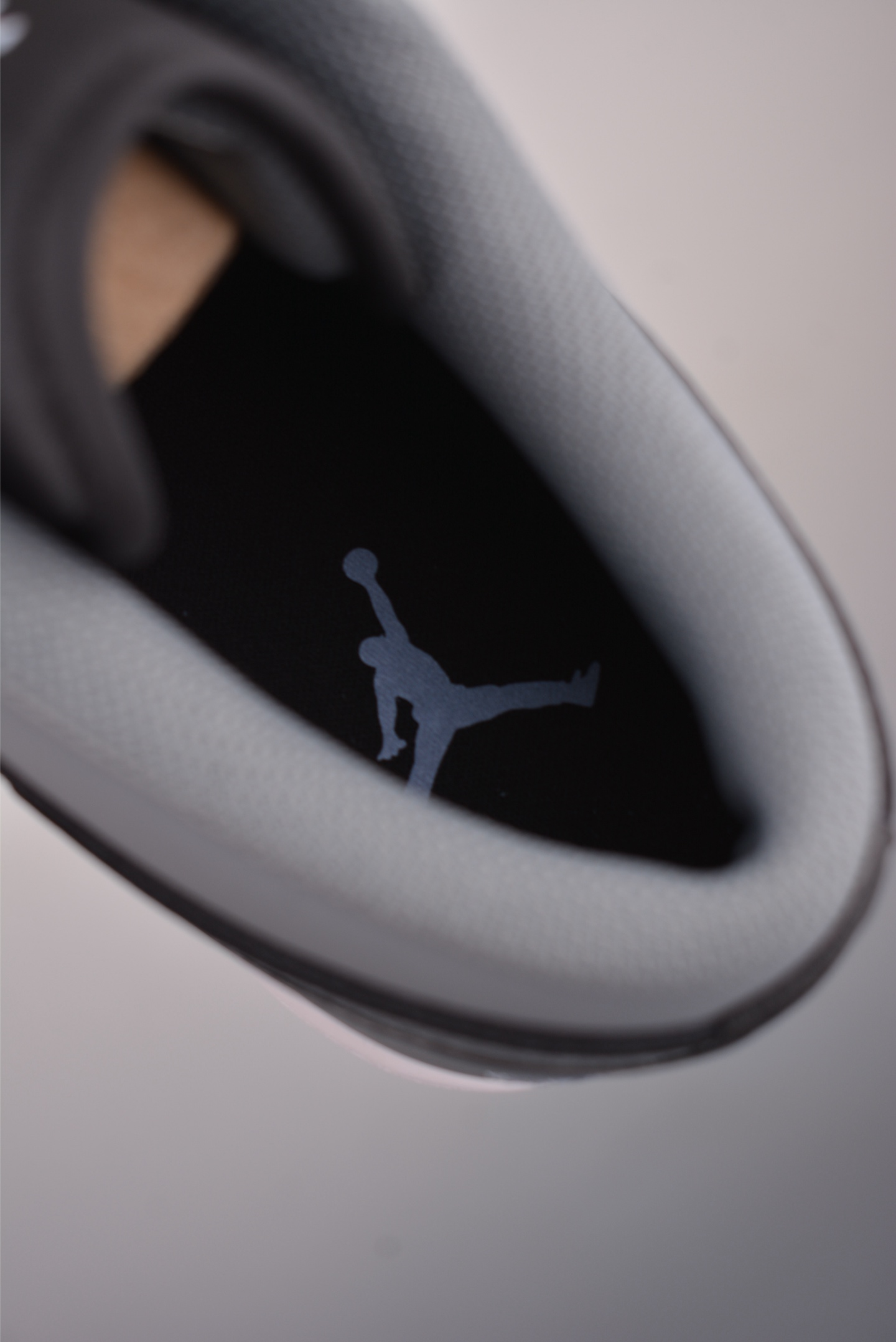 Air Jordan 1 Low 灰黑 AJ1乔1低帮休闲板鞋 IU7550-065-Top High Quatity Cheap Sneakers Fashion Clothing Clothes Bags handbags Shoes of all Brand wholesale With The best Quality And Beautiful Price from China Factory Chinese suppliers wholesaler seller Air Jordan 1 Low 灰黑 AJ1乔1低帮休闲板鞋 IU7550-065