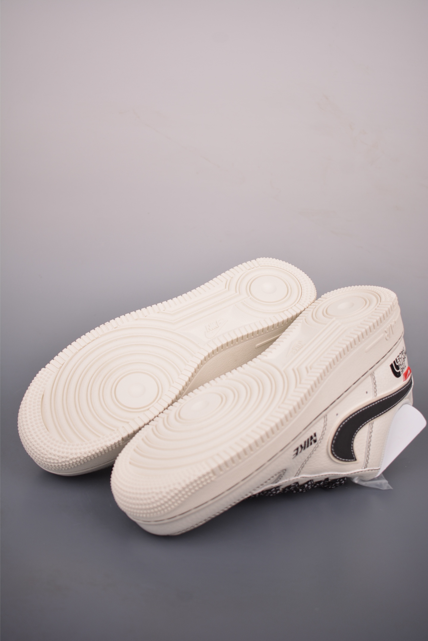 Nike Air Force 1 Low 北面联名 KG6699-F40 Nike Air Force 1 Low 北面联名 KG6699-F40
