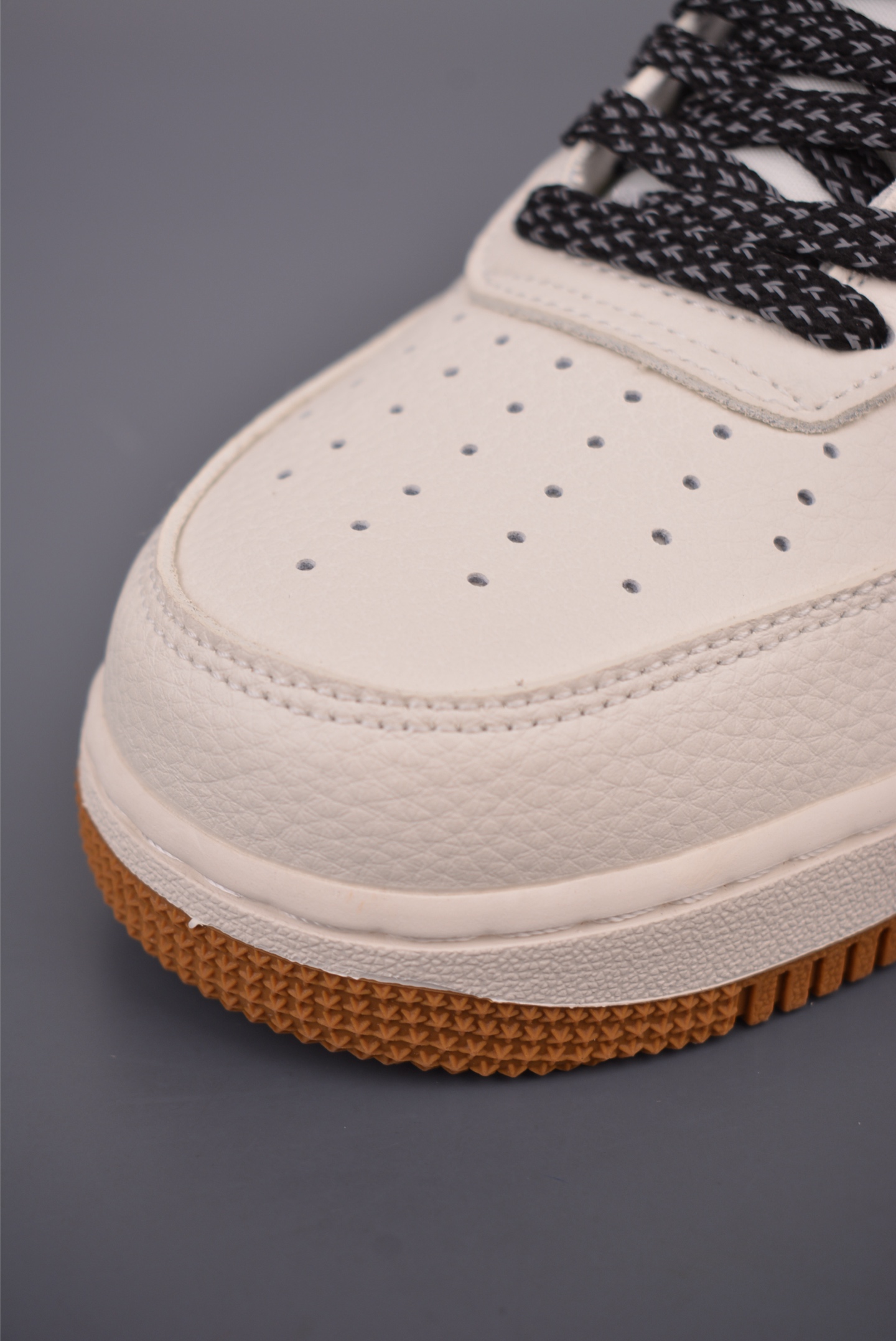 Nike Air Force 1 Low 米黑金 DN9688-115-Top High Quatity Cheap Sneakers Fashion Clothing Clothes Bags handbags Shoes of all Brand wholesale With The best Quality And Beautiful Price from China Factory Chinese suppliers wholesaler seller Nike Air Force 1 Low 米黑金 DN9688-115