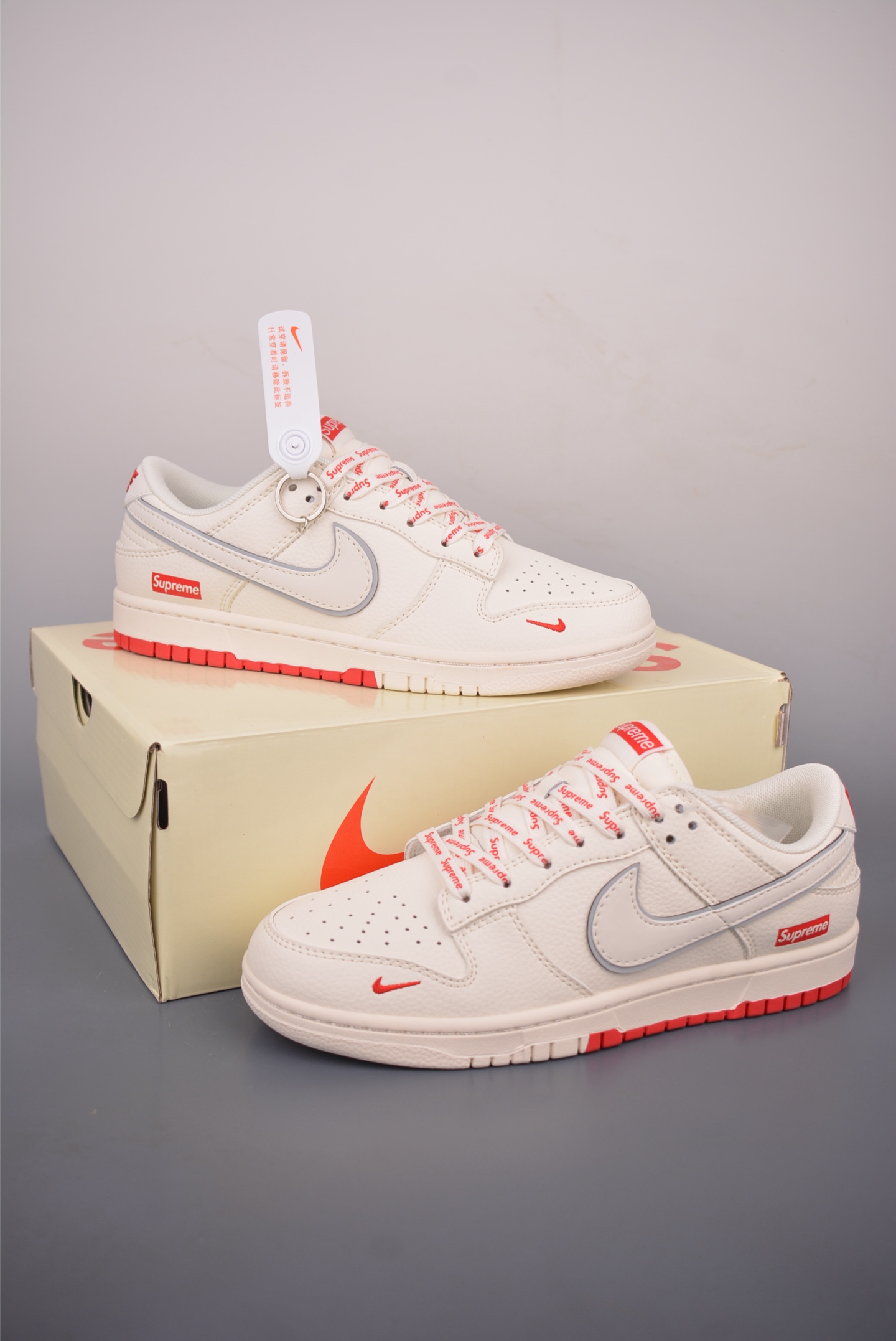Nike SB Dunk Low Supreme联名 XX3168-191-Top High Quatity Cheap Sneakers Fashion Clothing Clothes Bags handbags Shoes of all Brand wholesale With The best Quality And Beautiful Price from China Factory Chinese suppliers wholesaler seller Nike SB Dunk Low Supreme联名 XX3168-191