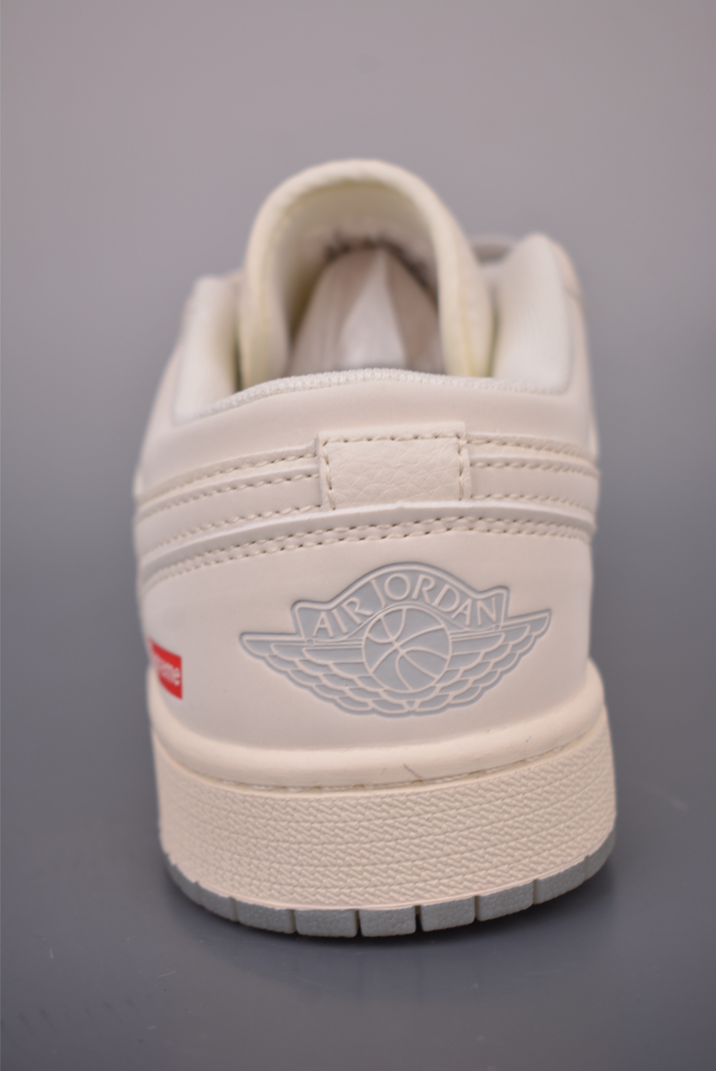 Nike Jordan Air Jordan 1 Supreme联名 XX3168-175-Top High Quatity Cheap Sneakers Fashion Clothing Clothes Bags handbags Shoes of all Brand wholesale With The best Quality And Beautiful Price from China Factory Chinese suppliers wholesaler seller Nike Jordan Air Jordan 1 Supreme联名 XX3168-175