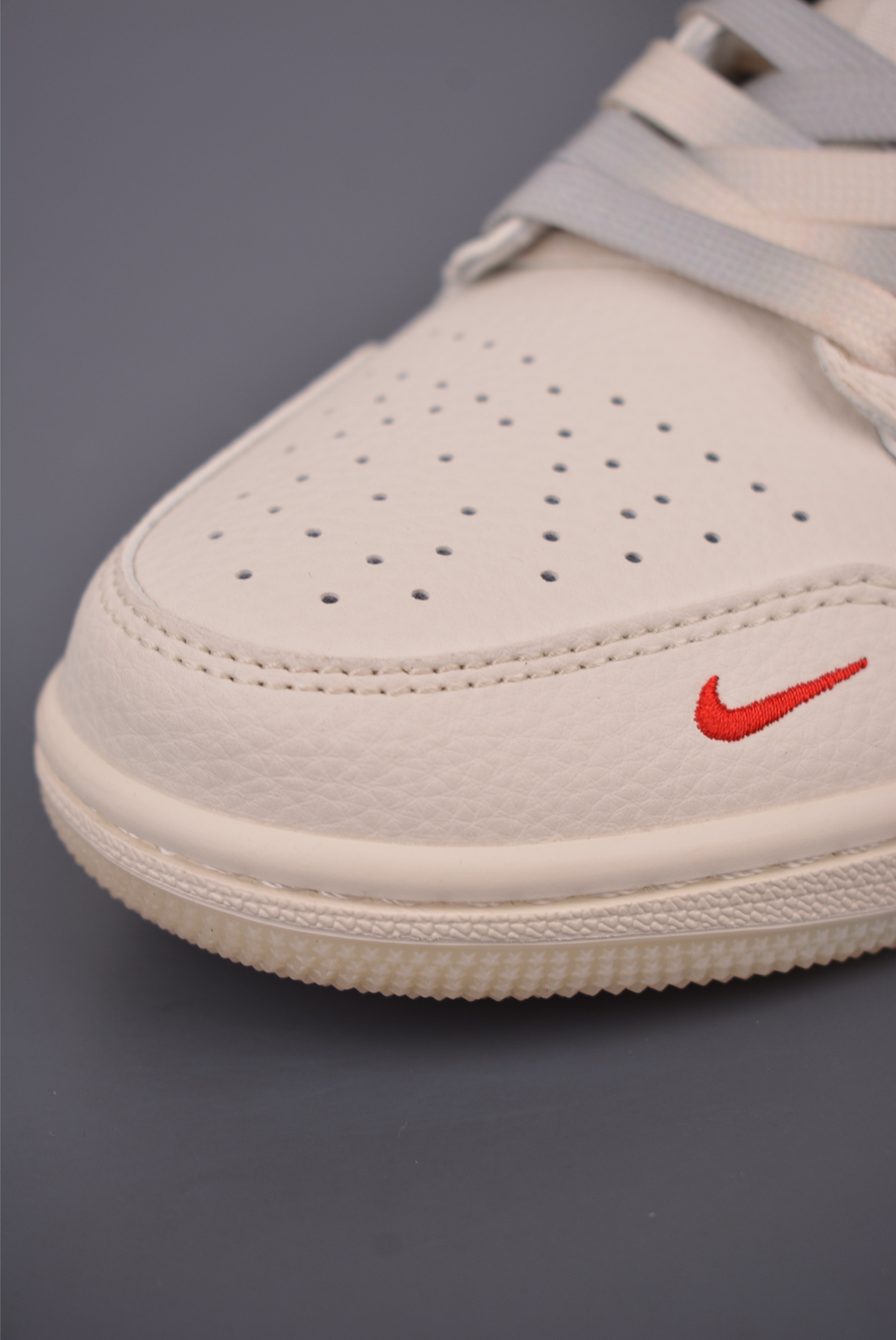 Nike Jordan Air Jordan 1 Supreme联名 XX3168-175-Top High Quatity Cheap Sneakers Fashion Clothing Clothes Bags handbags Shoes of all Brand wholesale With The best Quality And Beautiful Price from China Factory Chinese suppliers wholesaler seller Nike Jordan Air Jordan 1 Supreme联名 XX3168-175