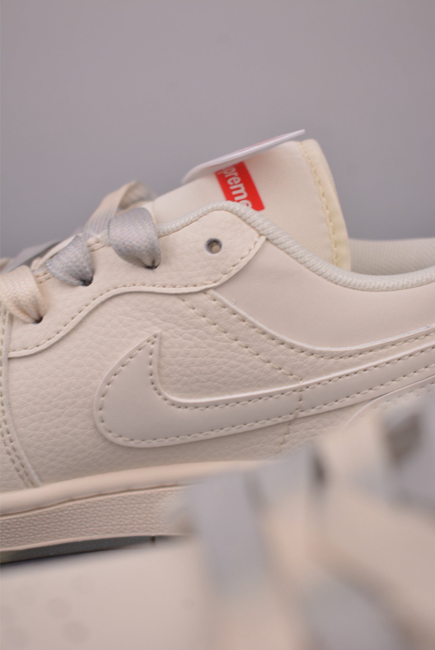 Nike Jordan Air Jordan 1 Supreme联名 XX3168-175-Top High Quatity Cheap Sneakers Fashion Clothing Clothes Bags handbags Shoes of all Brand wholesale With The best Quality And Beautiful Price from China Factory Chinese suppliers wholesaler seller Nike Jordan Air Jordan 1 Supreme联名 XX3168-175