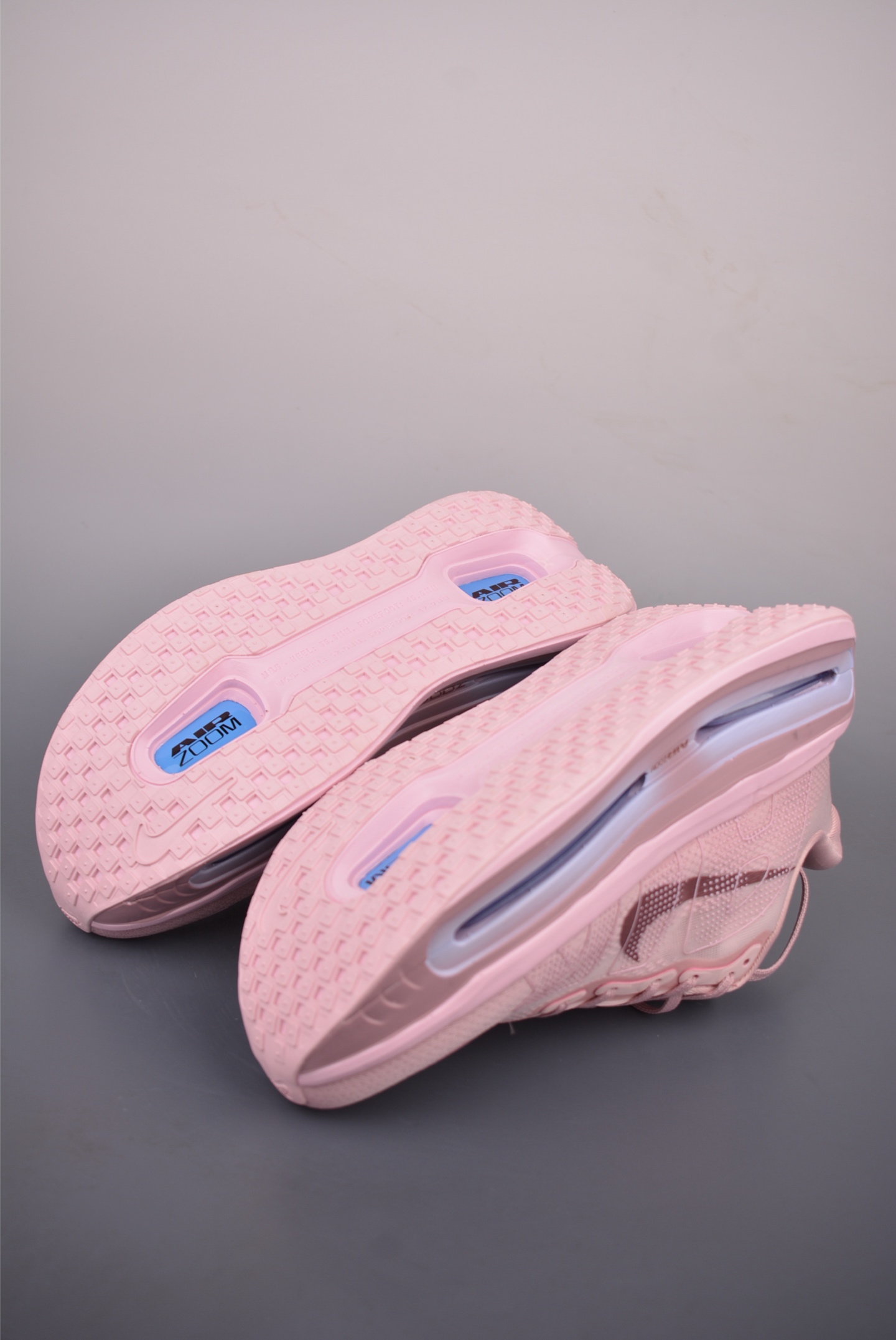 Nike Vomero premium Air气垫40周年 舒适百搭防滑耐磨 支撑缓震低帮 休闲跑步鞋 HM5973-607-Top High Quatity Cheap Sneakers Fashion Clothing Clothes Bags handbags Shoes of all Brand wholesale With The best Quality And Beautiful Price from China Factory Chinese suppliers wholesaler seller Nike Vomero premium Air气垫40周年 舒适百搭防滑耐磨 支撑缓震低帮 休闲跑步鞋 HM5973-607