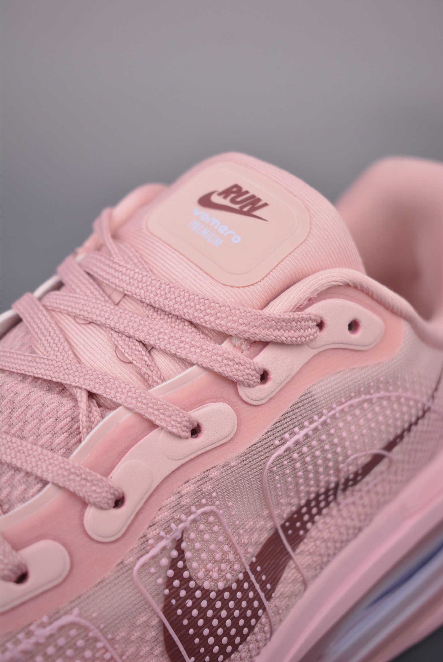 Nike Vomero premium Air气垫40周年 舒适百搭防滑耐磨 支撑缓震低帮 休闲跑步鞋 HM5973-607-Top High Quatity Cheap Sneakers Fashion Clothing Clothes Bags handbags Shoes of all Brand wholesale With The best Quality And Beautiful Price from China Factory Chinese suppliers wholesaler seller Nike Vomero premium Air气垫40周年 舒适百搭防滑耐磨 支撑缓震低帮 休闲跑步鞋 HM5973-607