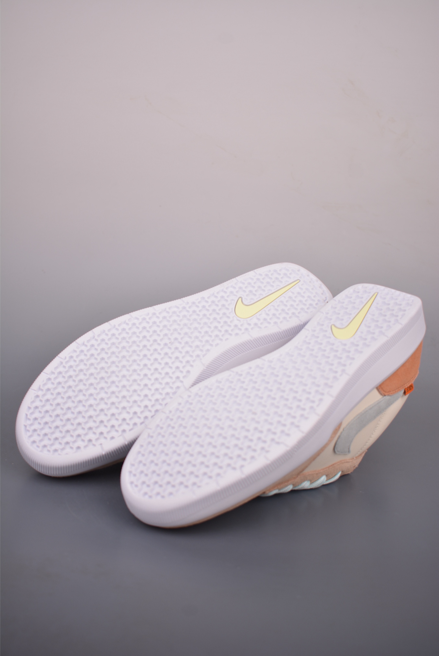 耐克Nike SB Force 58 硫化杯底 传统篮球风格 FN8888-131-Top High Quatity Cheap Sneakers Fashion Clothing Clothes Bags handbags Shoes of all Brand wholesale With The best Quality And Beautiful Price from China Factory Chinese suppliers wholesaler seller 耐克Nike SB Force 58 硫化杯底 传统篮球风格 FN8888-131