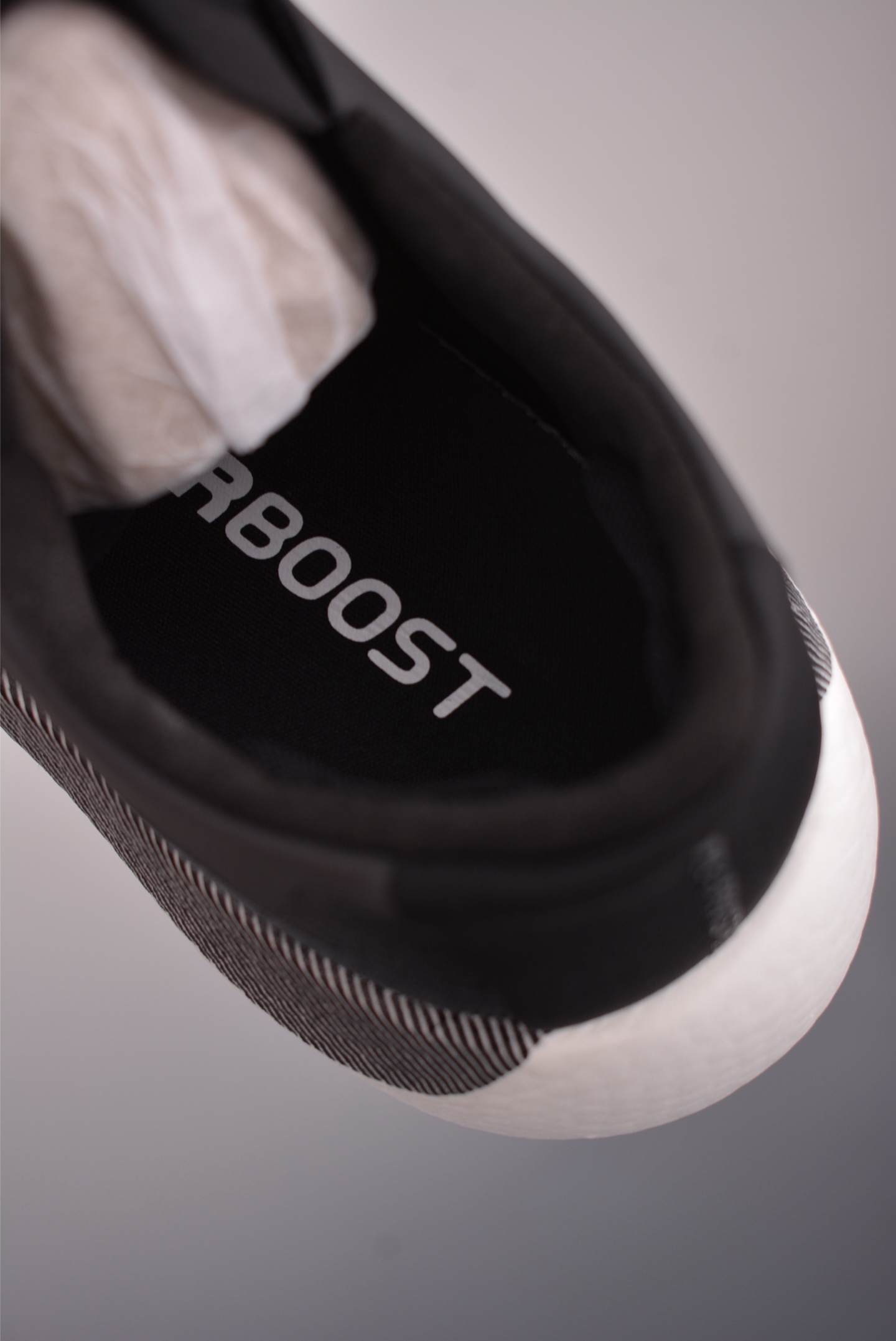 adidas HYPER BOOST EDGE M 全掌爆米花回弹大底 KI1923