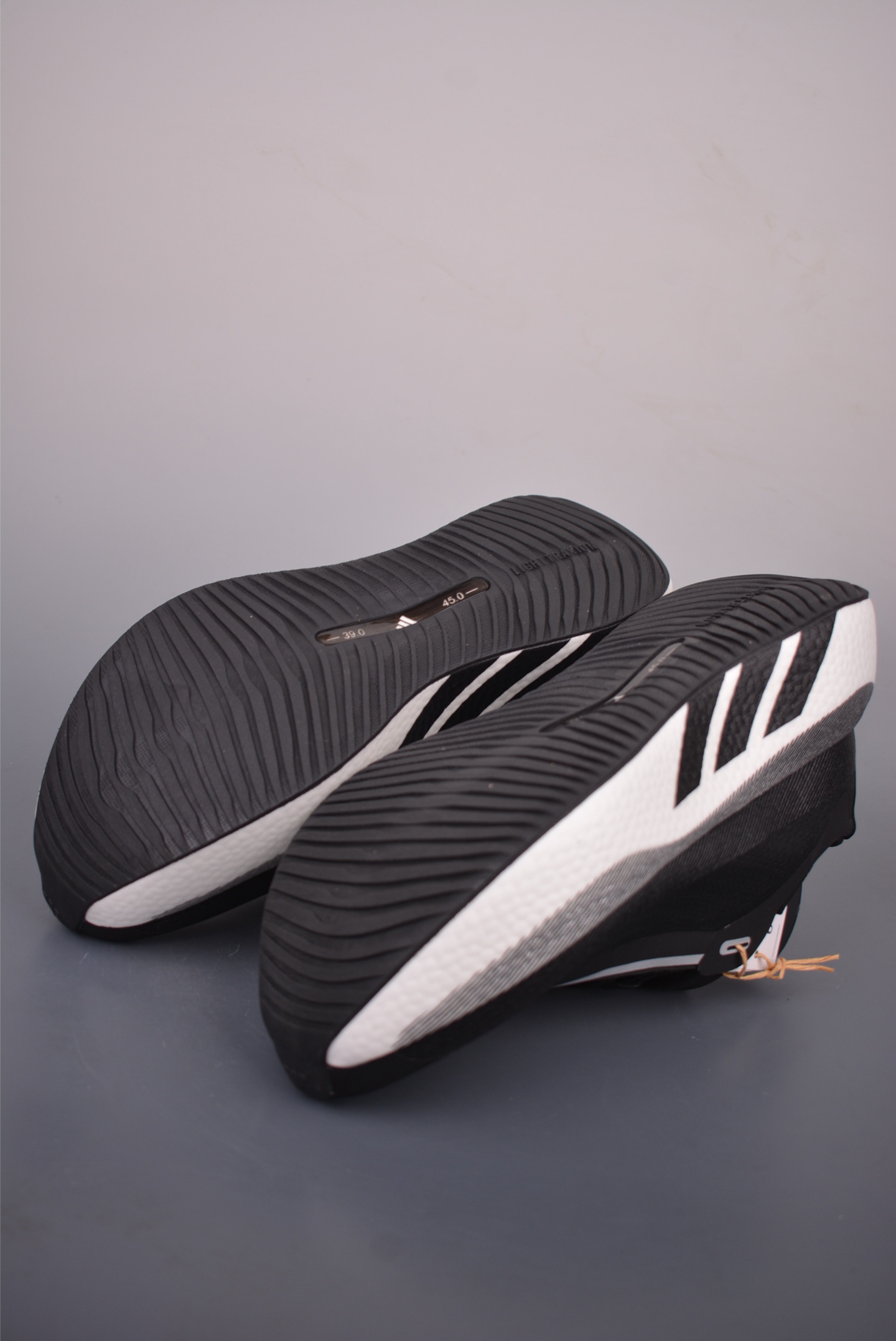 adidas HYPER BOOST EDGE M 全掌爆米花回弹大底 KI1923