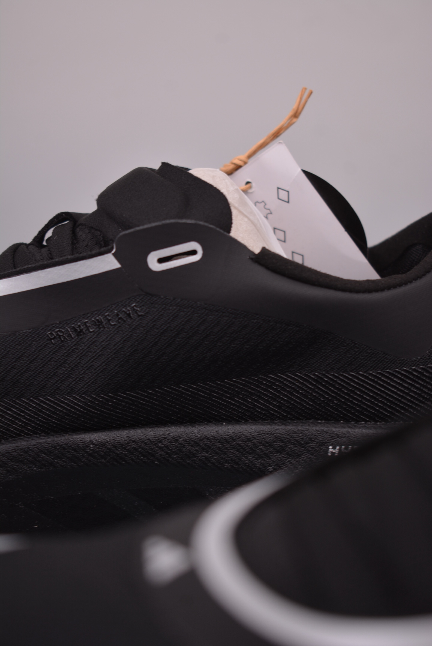adidas HYPER BOOST EDGE M 全掌爆米花回弹大底 实拍首发 三叶草 KI1922 adidas HYPER BOOST EDGE M 全掌爆米花回弹大底 实拍首发 三叶草 KI1922