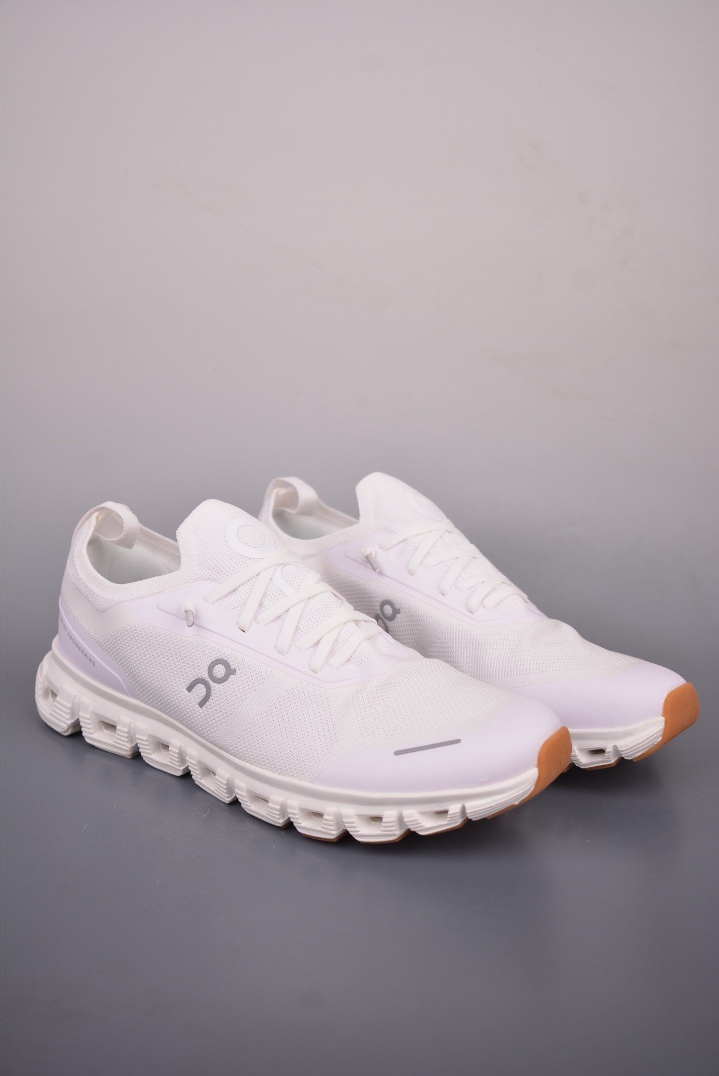 On昂跑 Cloud 6 vista 户外街头机能风跑步鞋 Cloud Hi Edge户外机能融合街头潮流 3MF10041200 On昂跑 Cloud 6 vista 户外街头机能风跑步鞋 Cloud Hi Edge户外机能融合街头潮流 3MF10041200