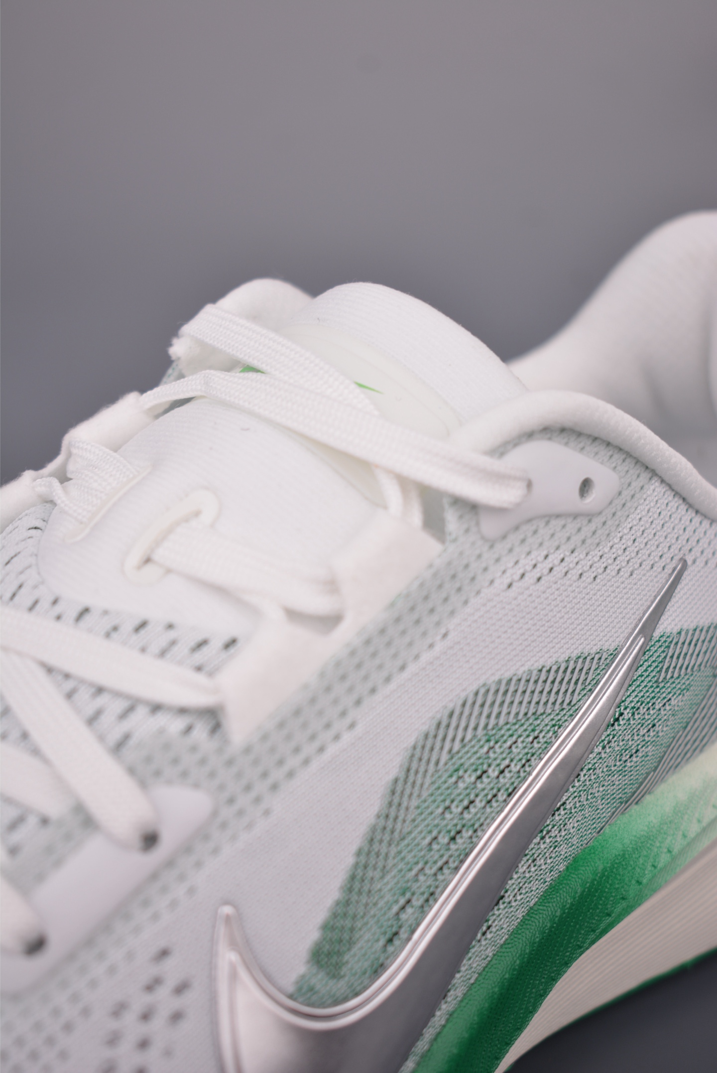 Nike Zoom Pegasus 42 减震防滑耐磨透气 低帮跑步鞋 IB1181-100 Nike Zoom Pegasus 42 减震防滑耐磨透气 低帮跑步鞋 IB1181-100