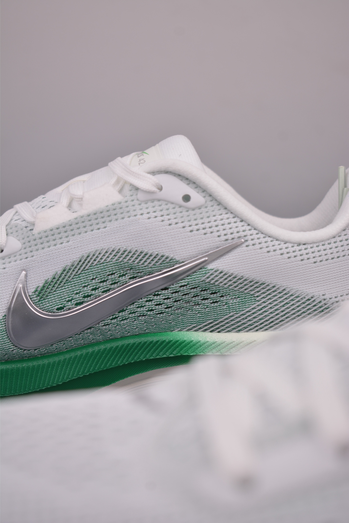 Nike Zoom Pegasus 42 减震防滑耐磨透气 低帮跑步鞋 IB1181-100 Nike Zoom Pegasus 42 减震防滑耐磨透气 低帮跑步鞋 IB1181-100