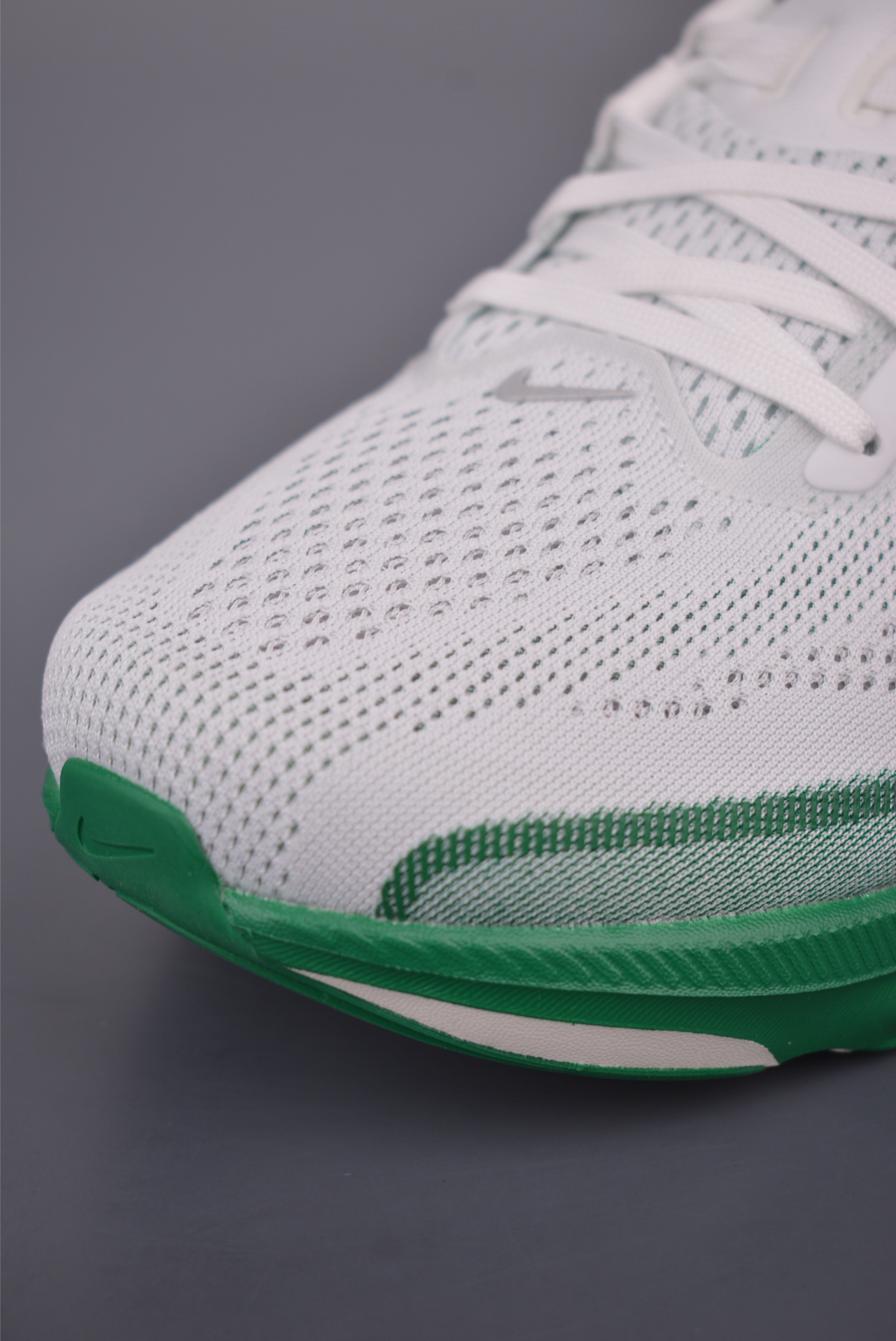 Nike Zoom Pegasus 42 减震防滑耐磨透气 低帮跑步鞋 IB1181-100 Nike Zoom Pegasus 42 减震防滑耐磨透气 低帮跑步鞋 IB1181-100
