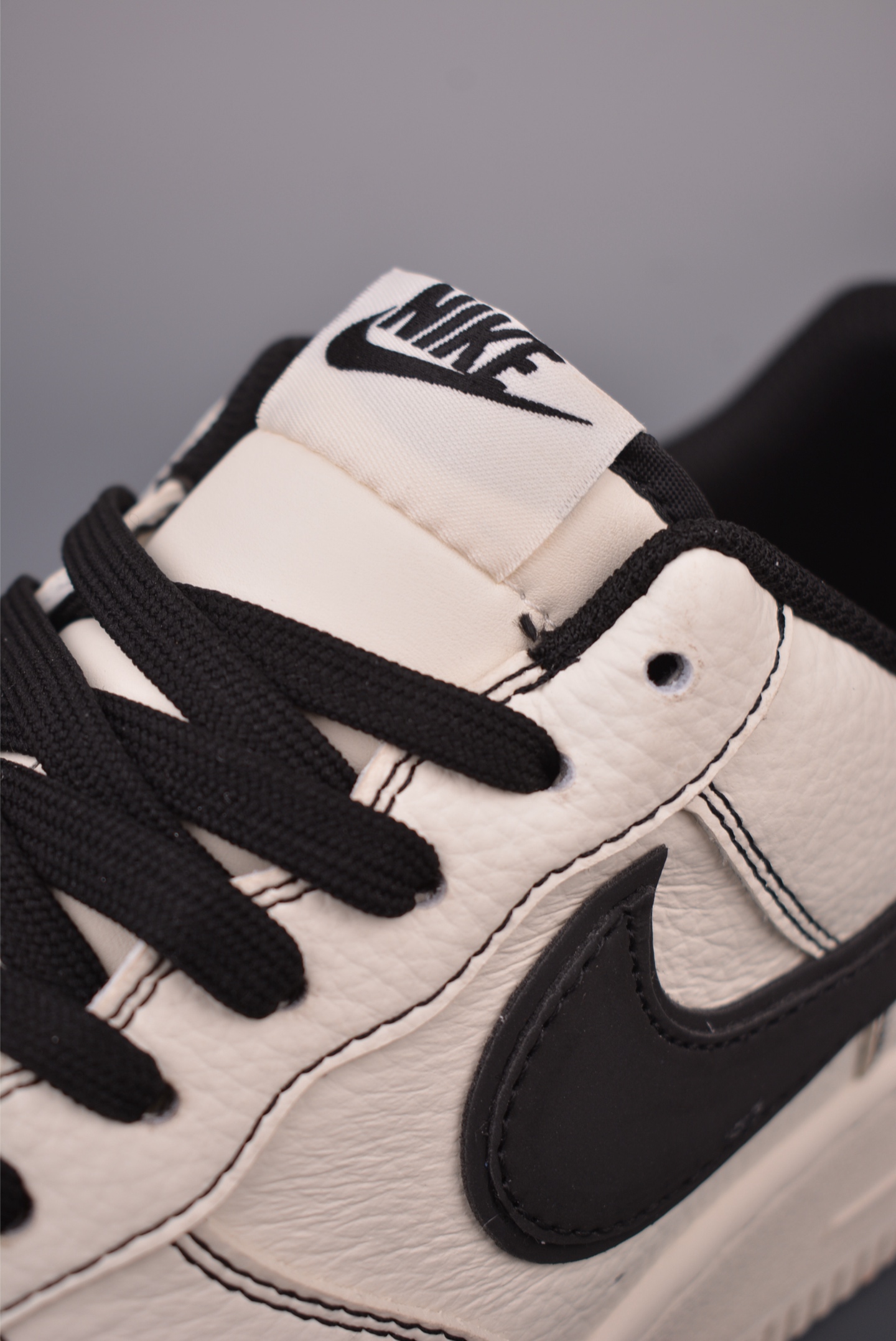 Nike Air Force 1 Low 灰黑 MM3388-826-Top High Quatity Cheap Sneakers Fashion Clothing Clothes Bags handbags Shoes of all Brand wholesale With The best Quality And Beautiful Price from China Factory Chinese suppliers wholesaler seller Nike Air Force 1 Low 灰黑 MM3388-826