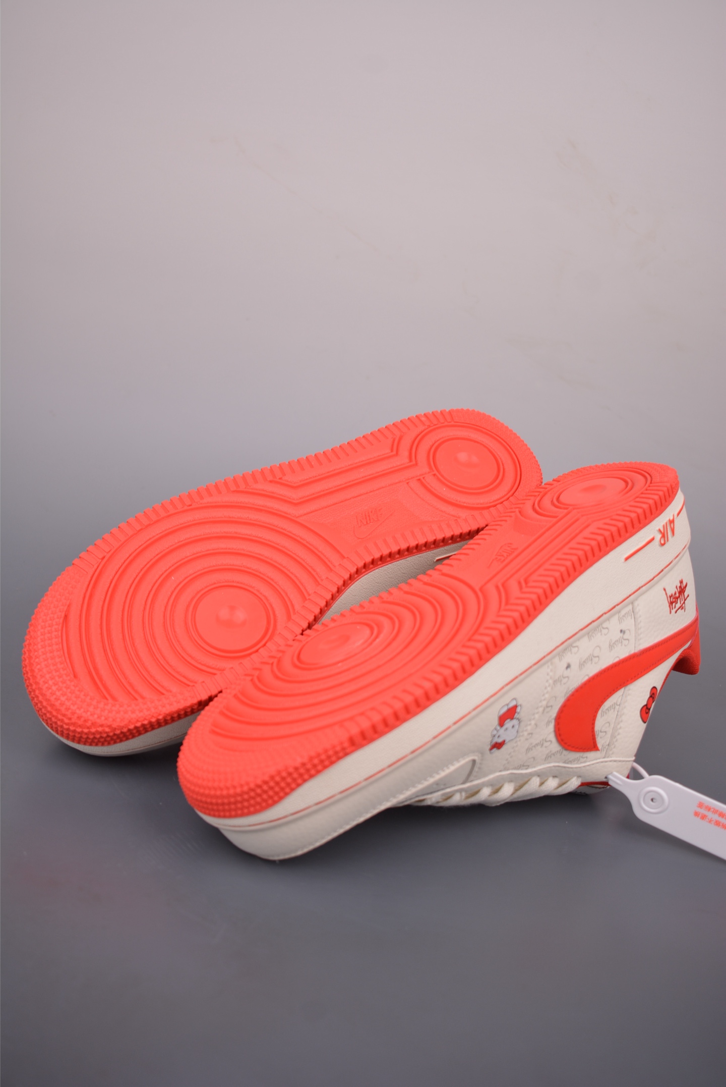 Nike Air Force 1 Low 斯图西联名 QZ6683-902 Nike Air Force 1 Low 斯图西联名 QZ6683-902