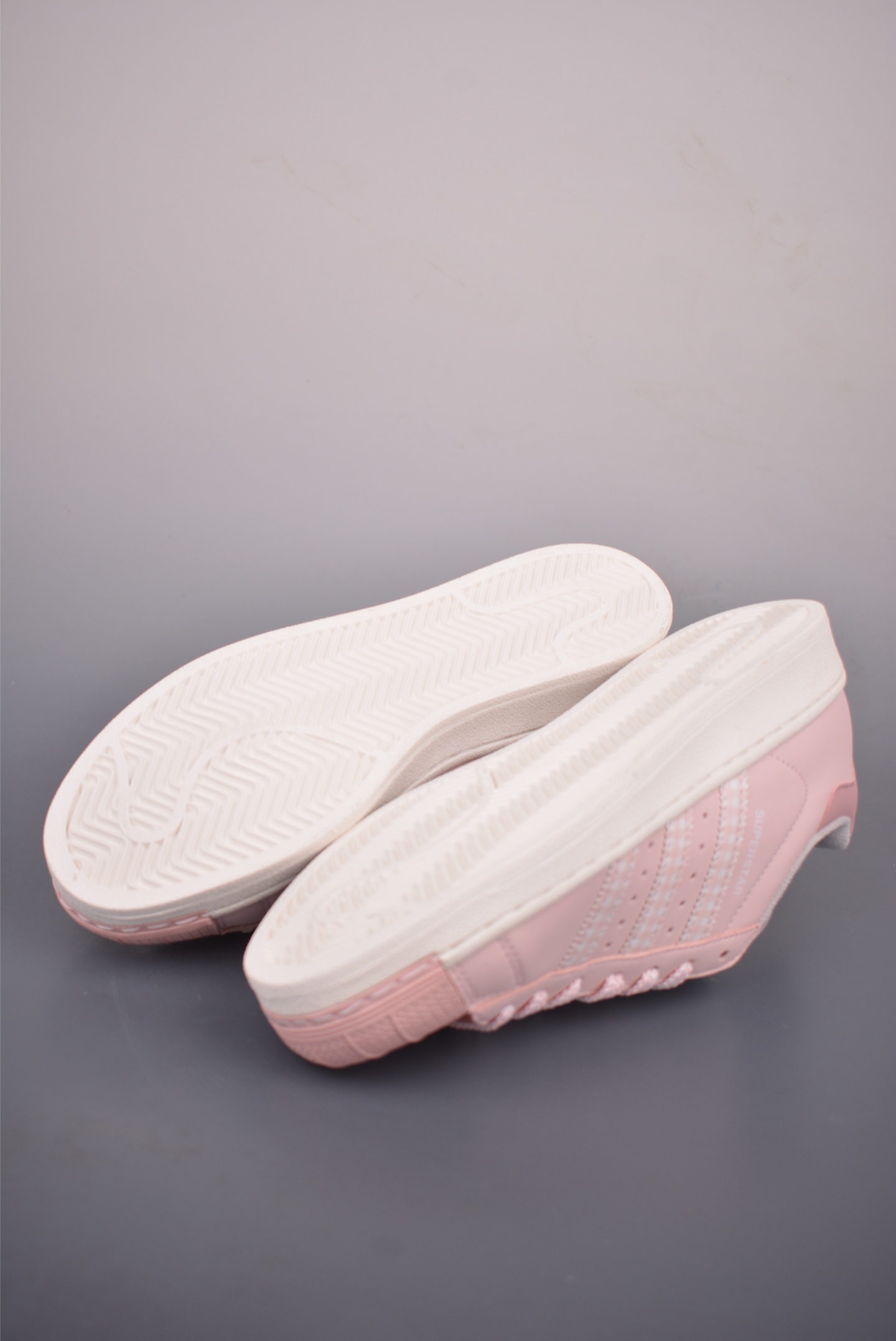 Adidas Originals Superstar贝壳头 2026全新版本 KJ3968 Adidas Originals Superstar贝壳头 2026全新版本 KJ3968