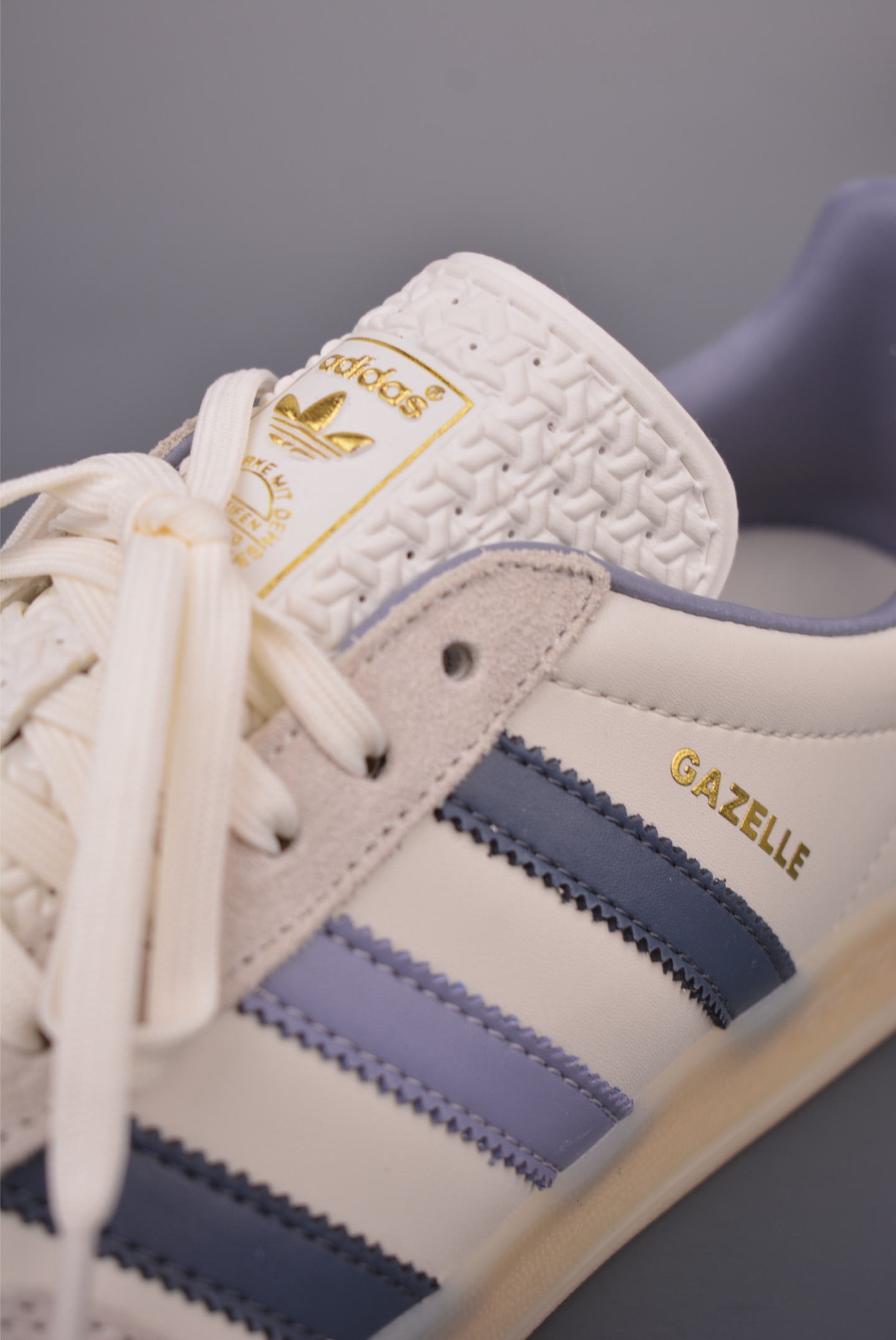 adidas Originals Gazelle INdoor 三叶草休闲防滑耐磨低帮板鞋 IG1643-Top High Quatity Cheap Sneakers Fashion Clothing Clothes Bags handbags Shoes of all Brand wholesale With The best Quality And Beautiful Price from China Factory Chinese suppliers wholesaler seller adidas Originals Gazelle INdoor 三叶草休闲防滑耐磨低帮板鞋 IG1643