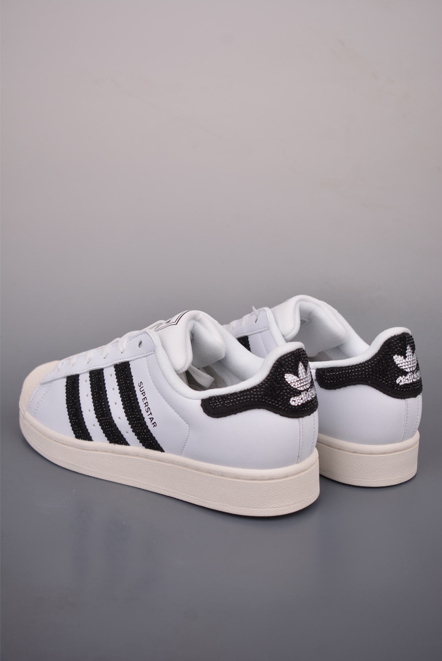 Adidas Originals Superstar贝壳头 2026全新版本 贝壳头 HQ2285