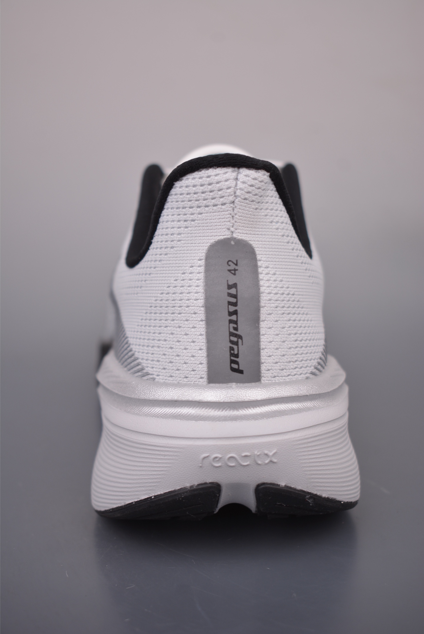 Nike Zoom Pegasus 42 减震防滑耐磨透气 低帮跑步鞋 IH7210-100 Nike Zoom Pegasus 42 减震防滑耐磨透气 低帮跑步鞋 IH7210-100