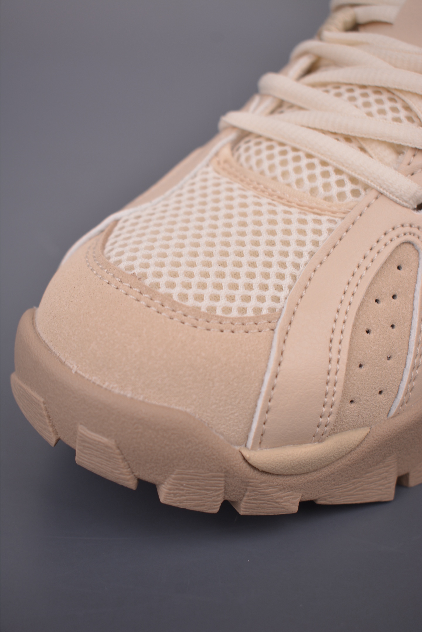 Asics Gel-TRUCK 亚瑟士运动休闲透气专业跑鞋 1203A714-200