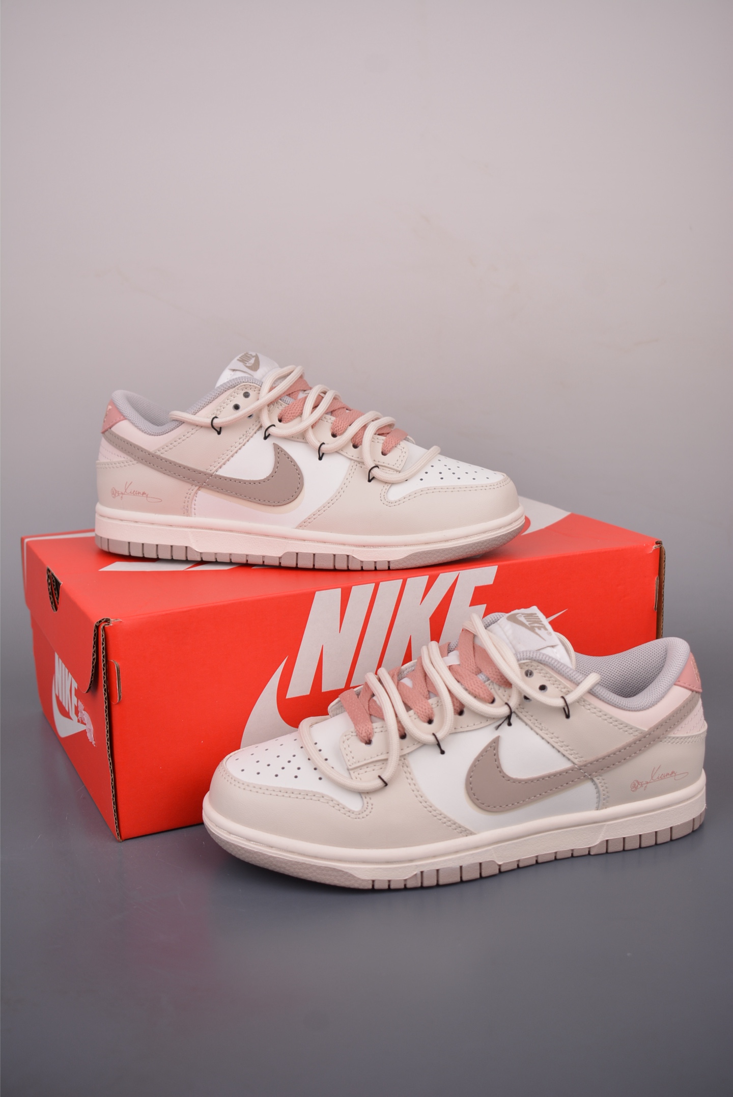 Nike SB Dunk Low 杏粉 解构绑带 PG051-057 Nike SB Dunk Low 杏粉 解构绑带 PG051-057