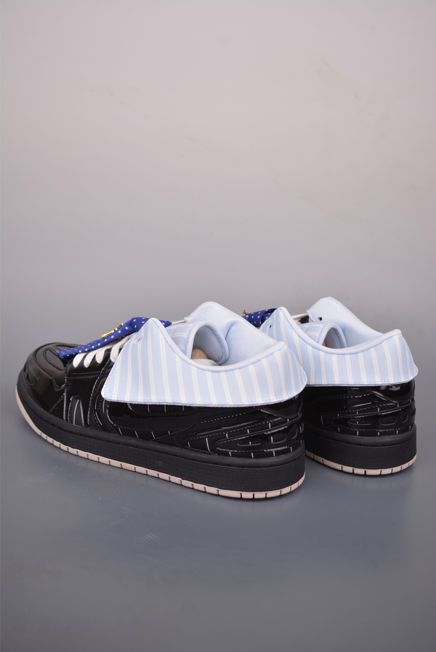 Air Jordan 1 Low 西装领带 AJ1乔1低帮休闲板鞋 IR7554-001-Top High Quatity Cheap Sneakers Fashion Clothing Clothes Bags handbags Shoes of all Brand wholesale With The best Quality And Beautiful Price from China Factory Chinese suppliers wholesaler seller Air Jordan 1 Low 西装领带 AJ1乔1低帮休闲板鞋 IR7554-001