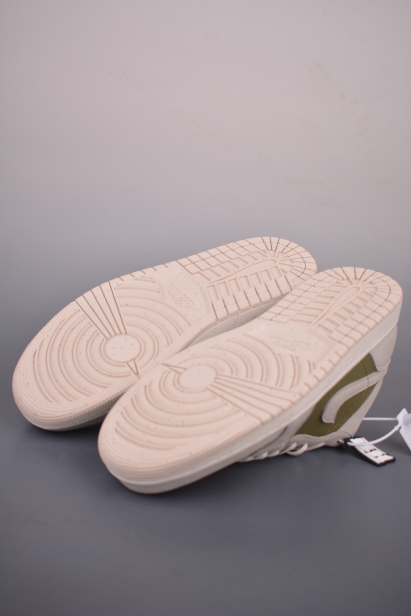 Air Jordan 1 Low 白绿 AJ1乔1低帮休闲板鞋 HV4089-201 Air Jordan 1 Low 白绿 AJ1乔1低帮休闲板鞋 HV4089-201