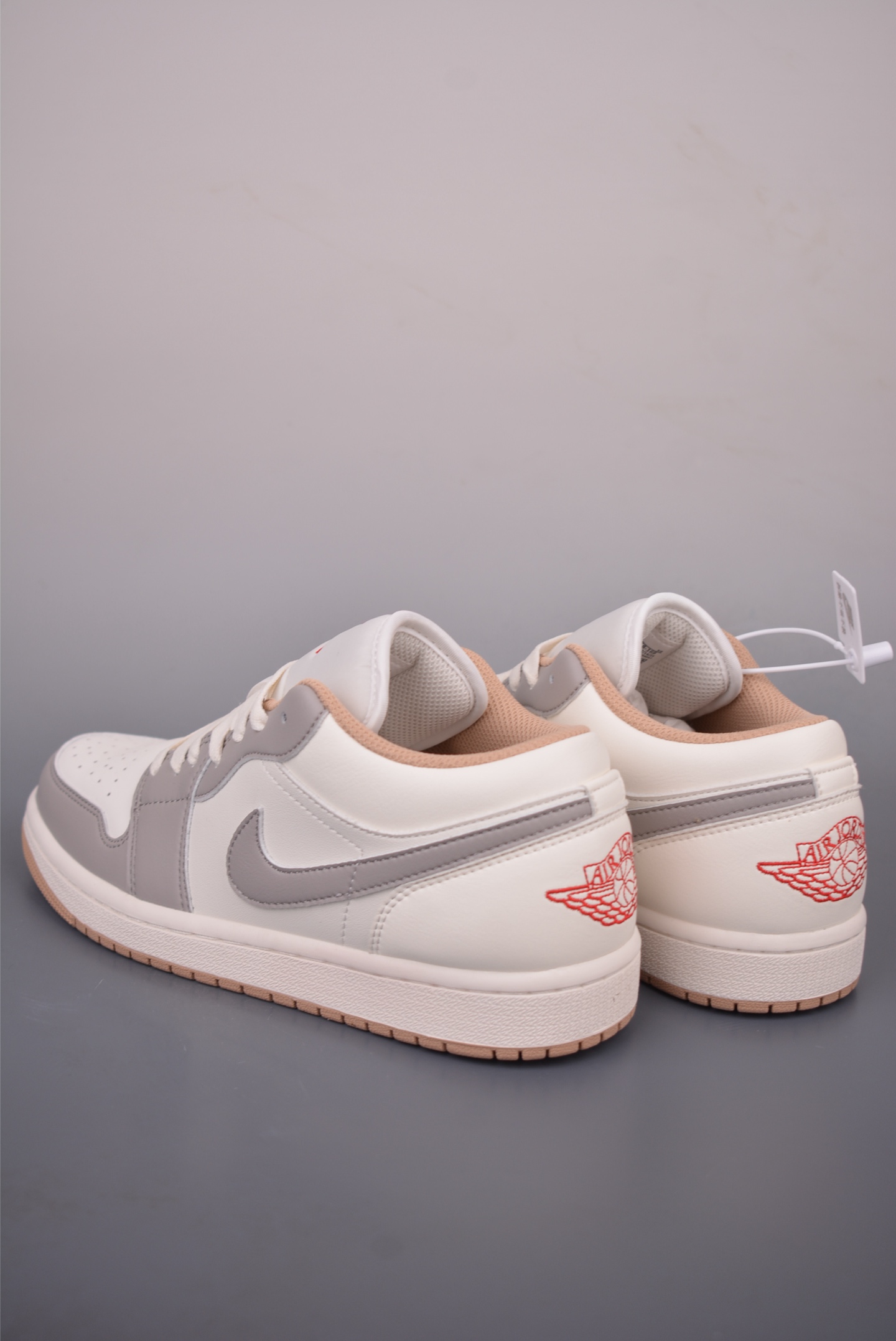 Air Jordan 1 Low 米灰 AJ1乔1低帮休闲板鞋 553558-169 Air Jordan 1 Low 米灰 AJ1乔1低帮休闲板鞋 553558-169