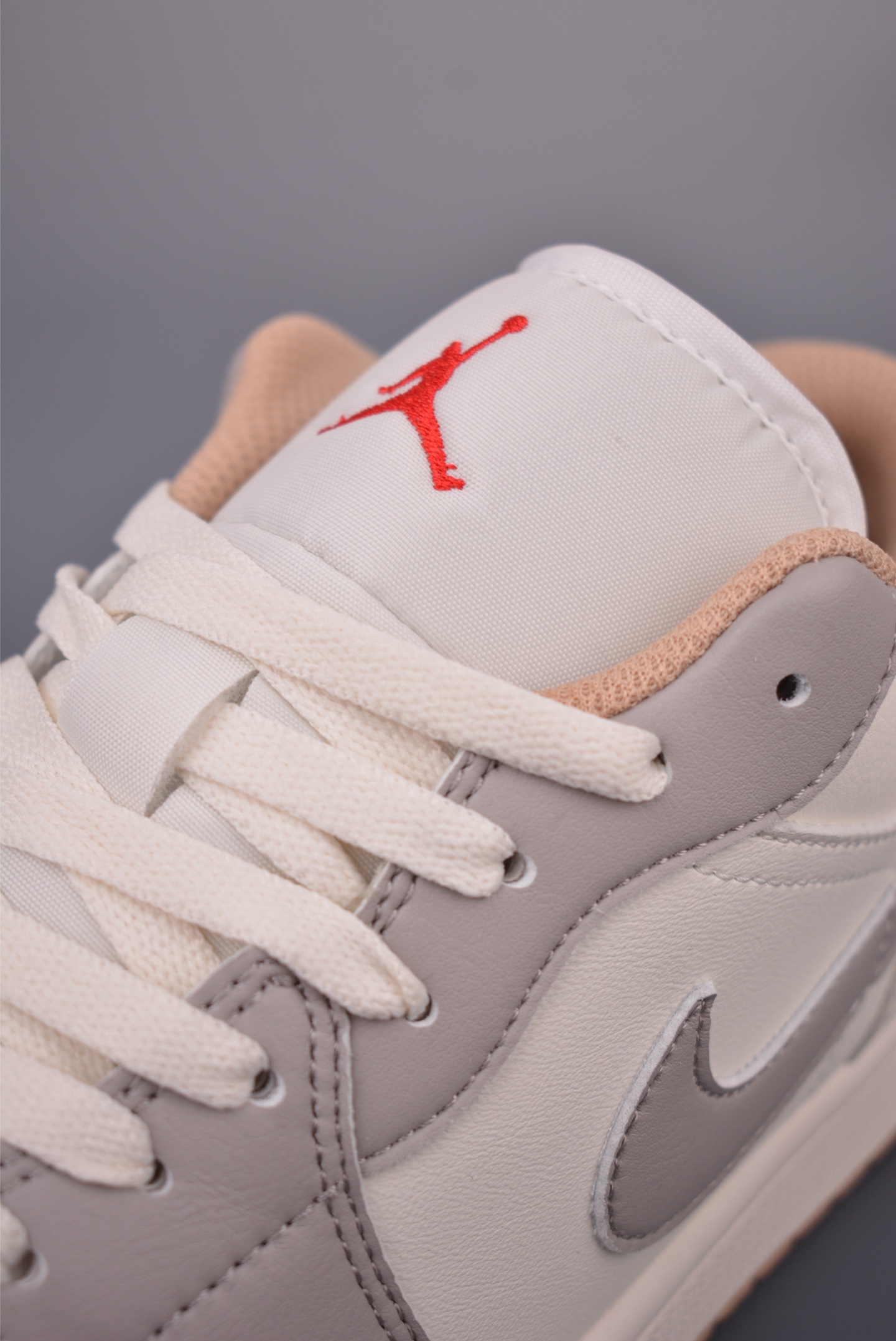 Air Jordan 1 Low 米灰 AJ1乔1低帮休闲板鞋 553558-169 Air Jordan 1 Low 米灰 AJ1乔1低帮休闲板鞋 553558-169