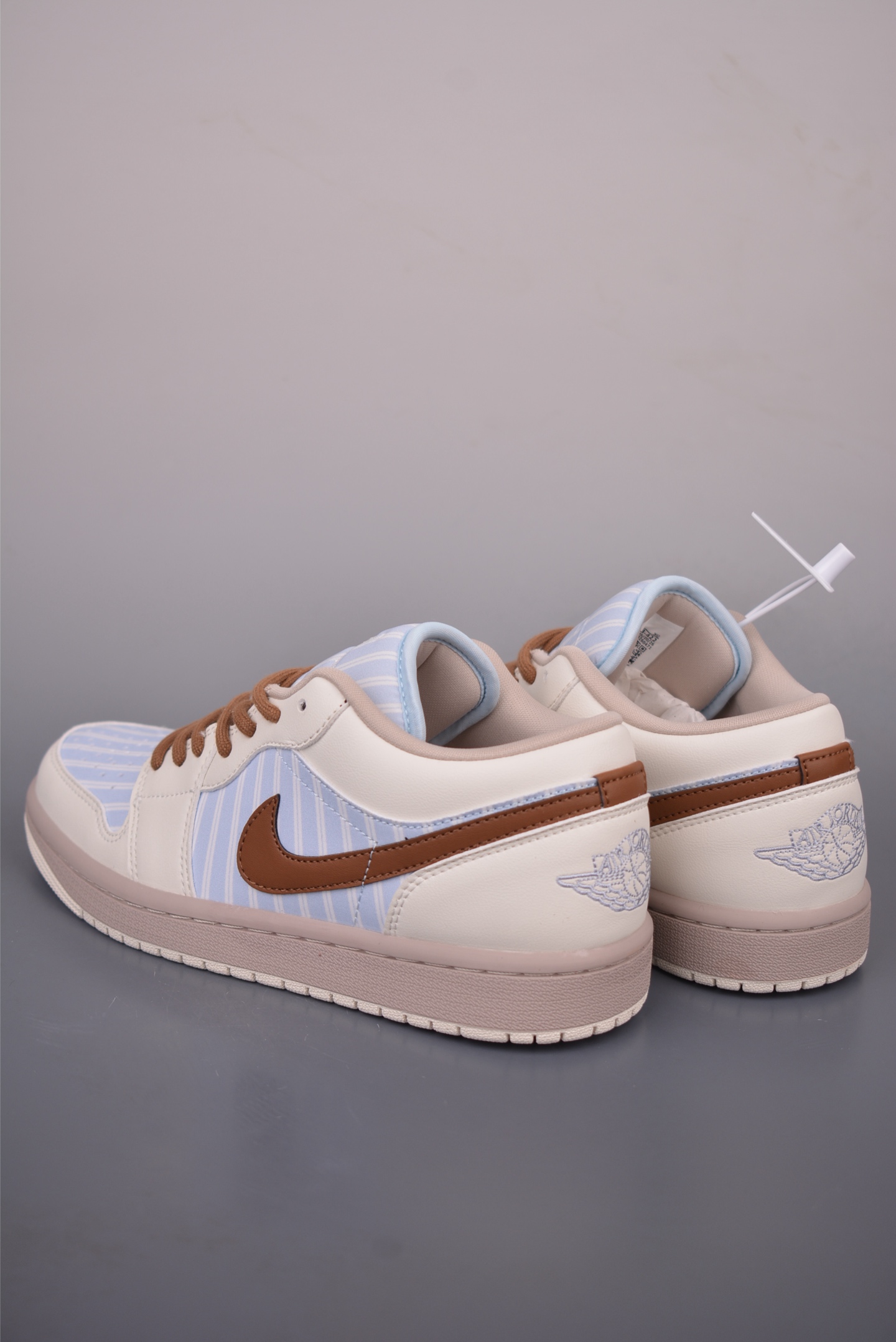 Air Jordan 1 Low 白蓝 AJ1乔1低帮休闲板鞋 IR7553-422 Air Jordan 1 Low 白蓝 AJ1乔1低帮休闲板鞋 IR7553-422