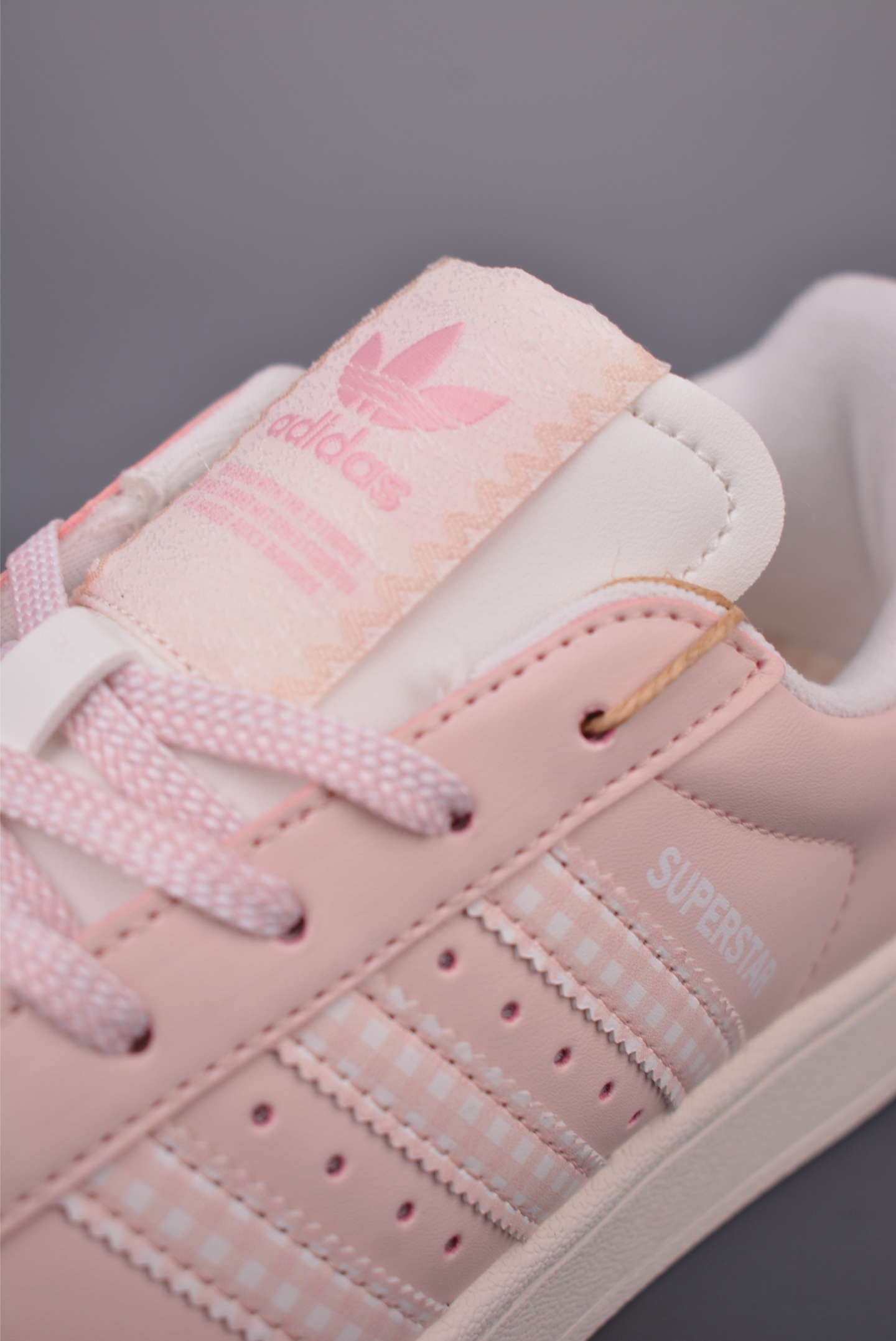 adidas originals Superstar 2 贝壳头 H11顶级头层版 复古板鞋 KJ3968-Top High Quatity Cheap Sneakers Fashion Clothing Clothes Bags handbags Shoes of all Brand wholesale With The best Quality And Beautiful Price from China Factory Chinese suppliers wholesaler seller adidas originals Superstar 2 贝壳头 H11顶级头层版 复古板鞋 KJ3968