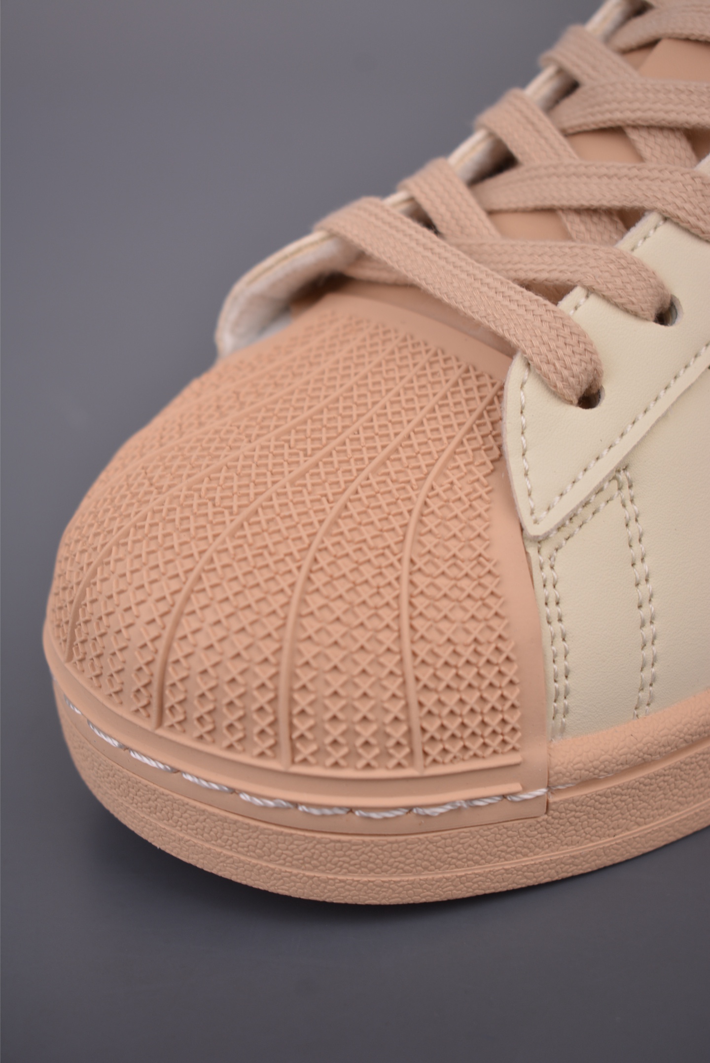 Adidas Originals Superstar贝壳头 2026全新版本 贝壳头 KJ3967 Adidas Originals Superstar贝壳头 2026全新版本 贝壳头 KJ3967