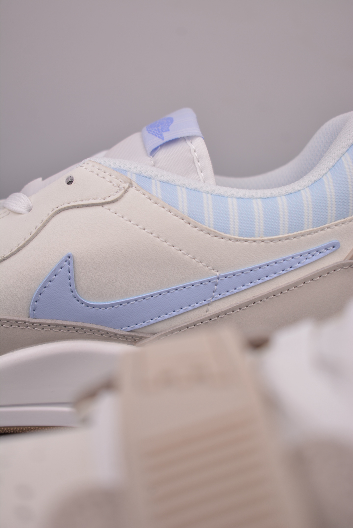 Air Jordan Legacy 312 纯原版本 充正首选 有着交错结合的设计 IR7563-141