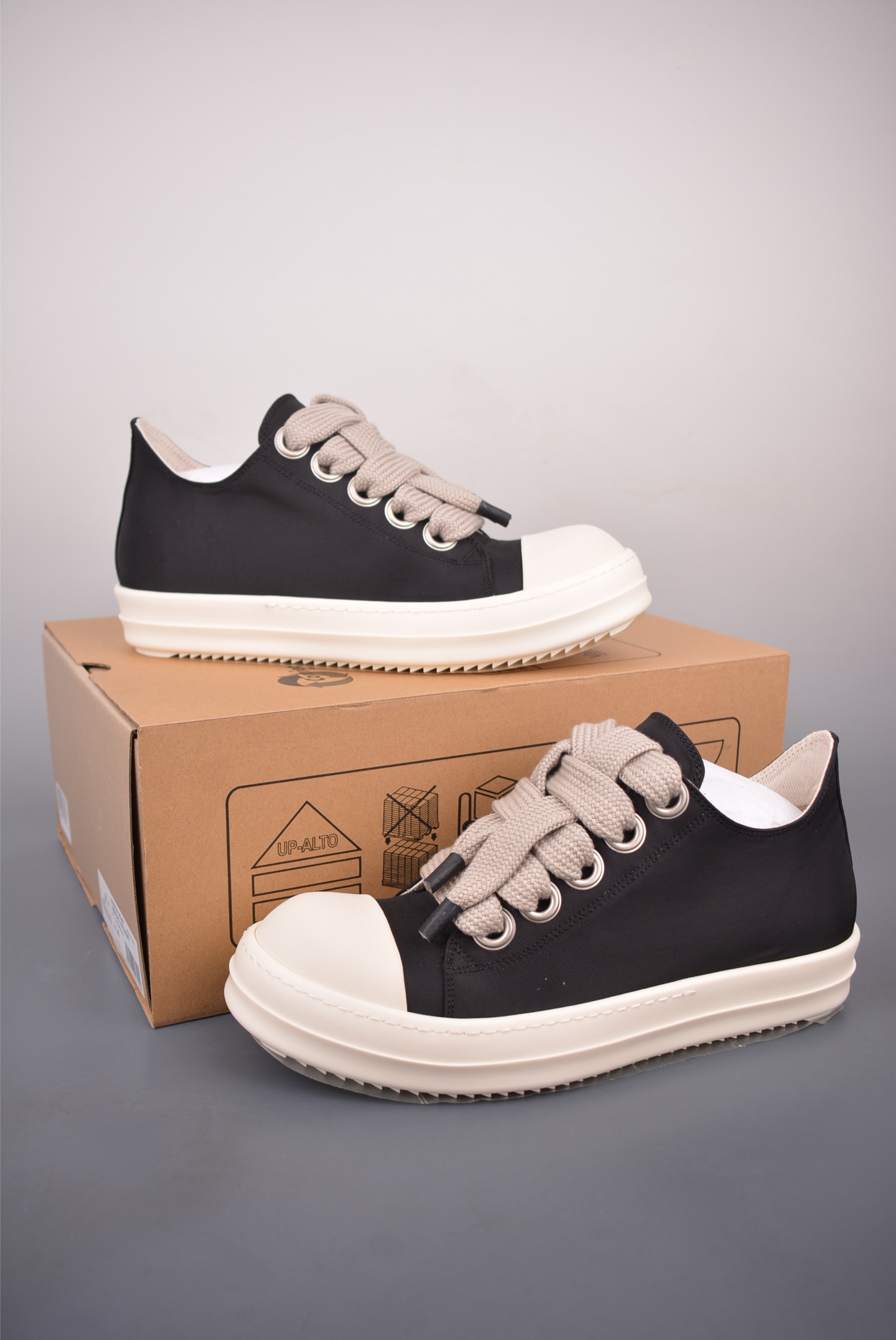 RO / Rick Owens 瑞克·欧文斯 丝绸款/粗鞋带 DU02E7819 RO / Rick Owens 瑞克·欧文斯 丝绸款/粗鞋带 DU02E7819