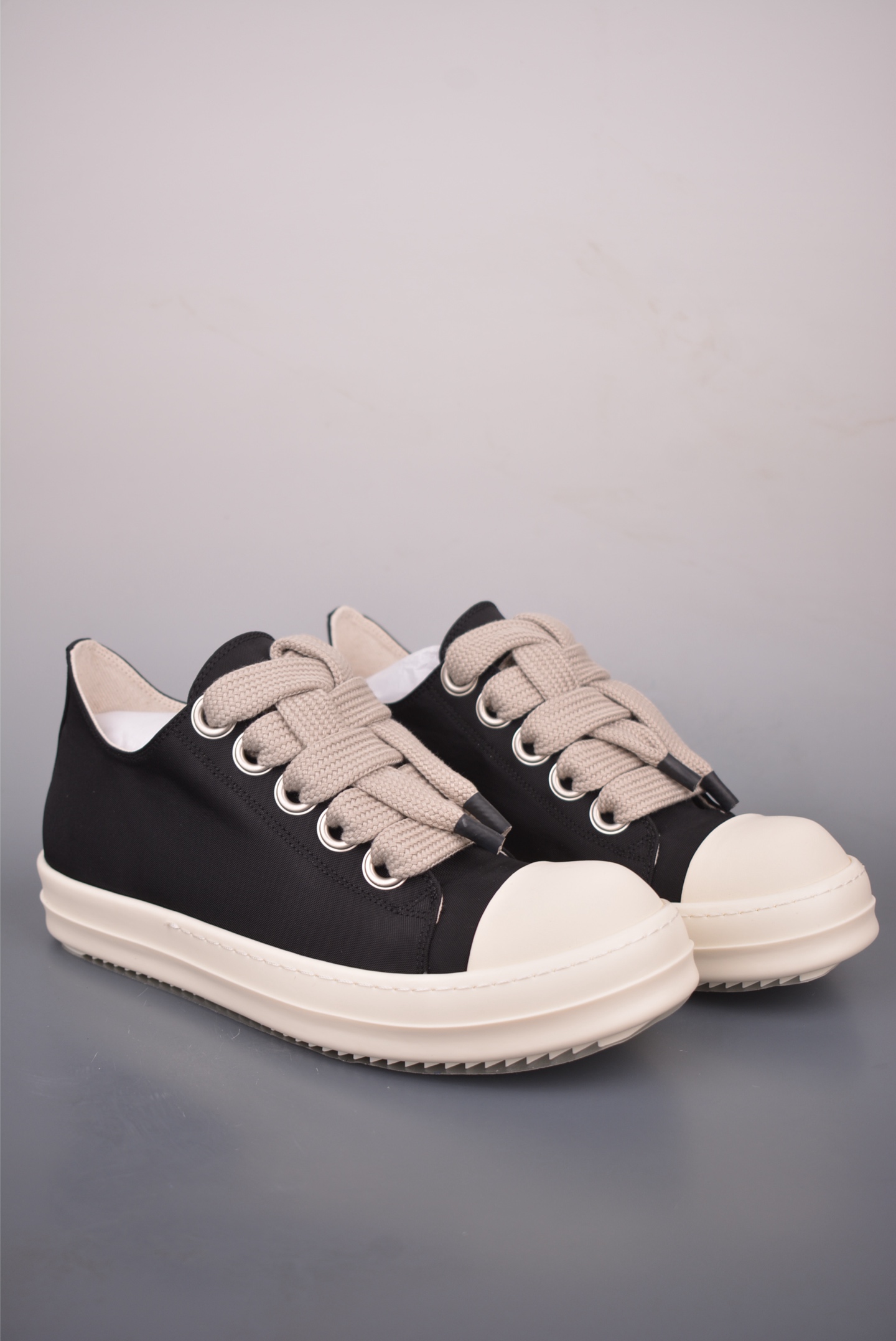 RO / Rick Owens 瑞克·欧文斯 丝绸款/粗鞋带 DU02E7819 RO / Rick Owens 瑞克·欧文斯 丝绸款/粗鞋带 DU02E7819