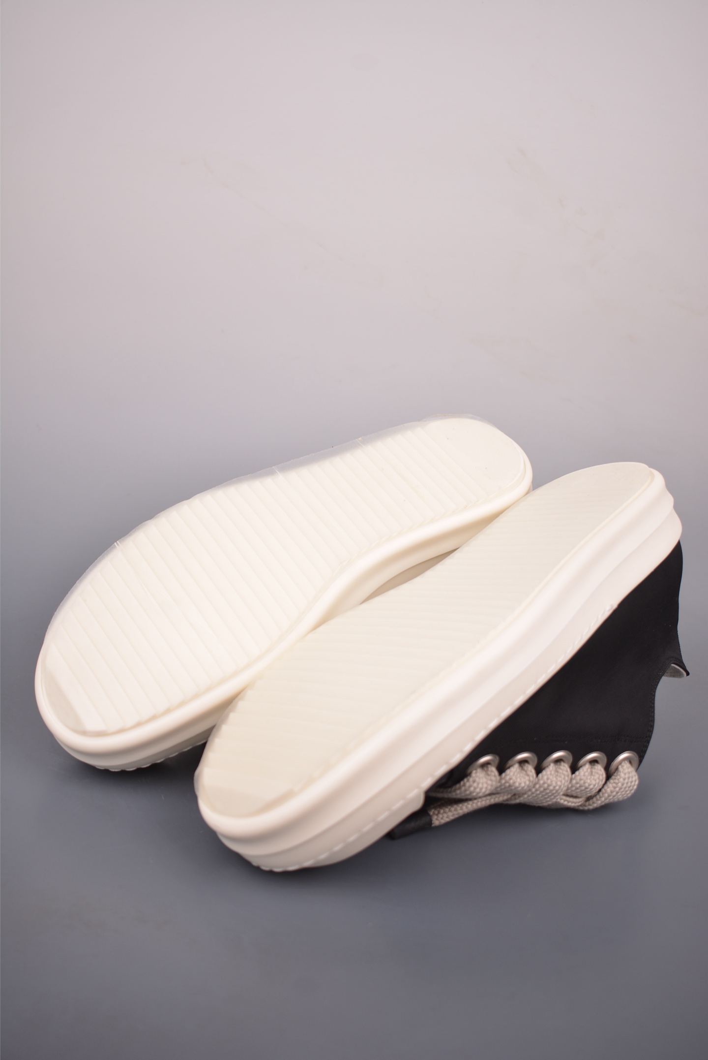 RO / Rick Owens 瑞克·欧文斯 丝绸款/粗鞋带 DU02E7819 RO / Rick Owens 瑞克·欧文斯 丝绸款/粗鞋带 DU02E7819