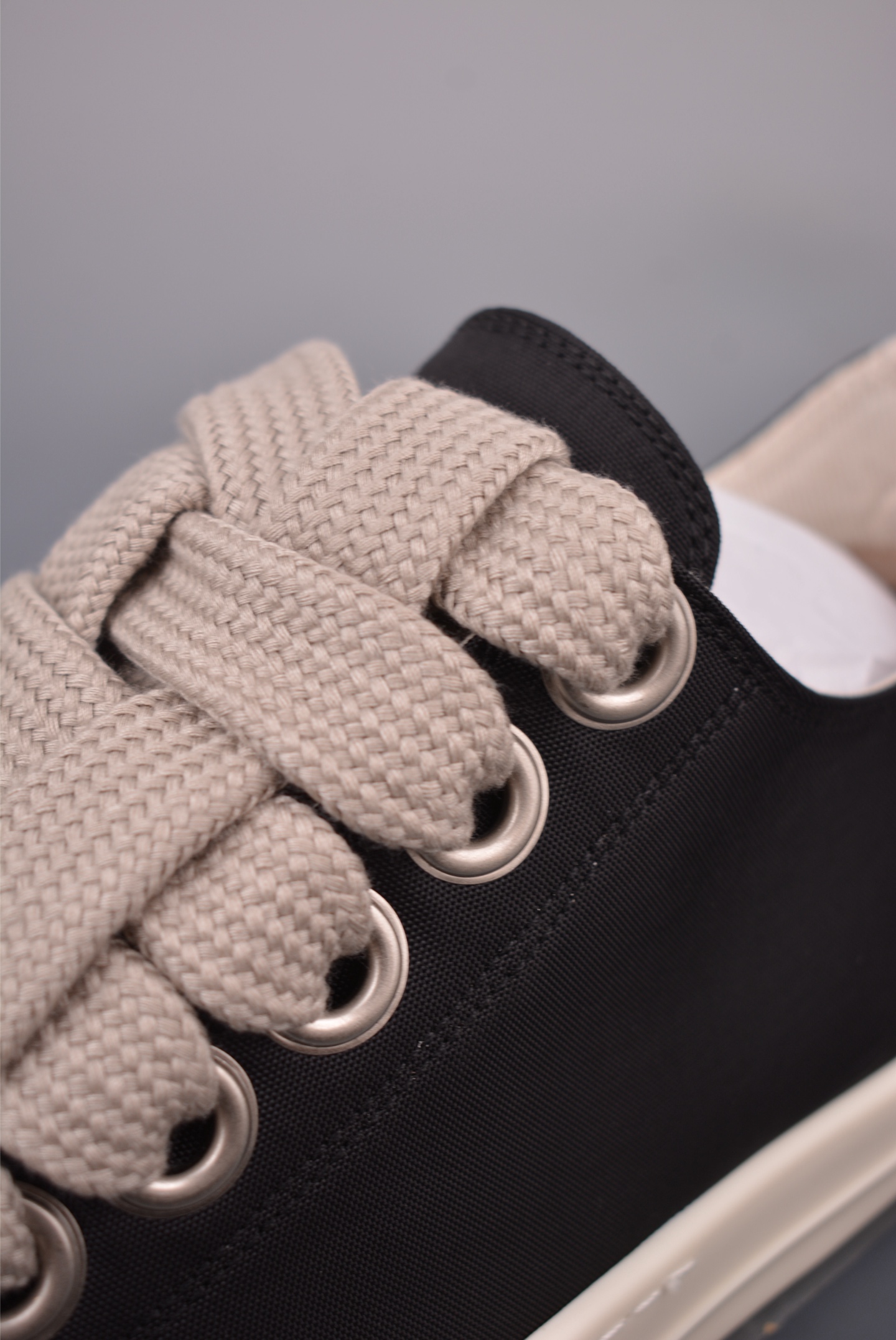 RO / Rick Owens 瑞克·欧文斯 丝绸款/粗鞋带 DU02E7819 RO / Rick Owens 瑞克·欧文斯 丝绸款/粗鞋带 DU02E7819