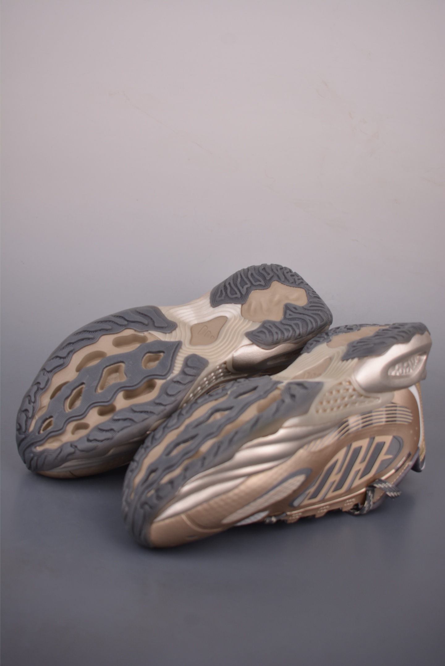 Adidas Climacool Vento 4.0 复古休闲老爹鞋 JQ4947-Top High Quatity Cheap Sneakers Fashion Clothing Clothes Bags handbags Shoes of all Brand wholesale With The best Quality And Beautiful Price from China Factory Chinese suppliers wholesaler seller Adidas Climacool Vento 4.0 复古休闲老爹鞋 JQ4947