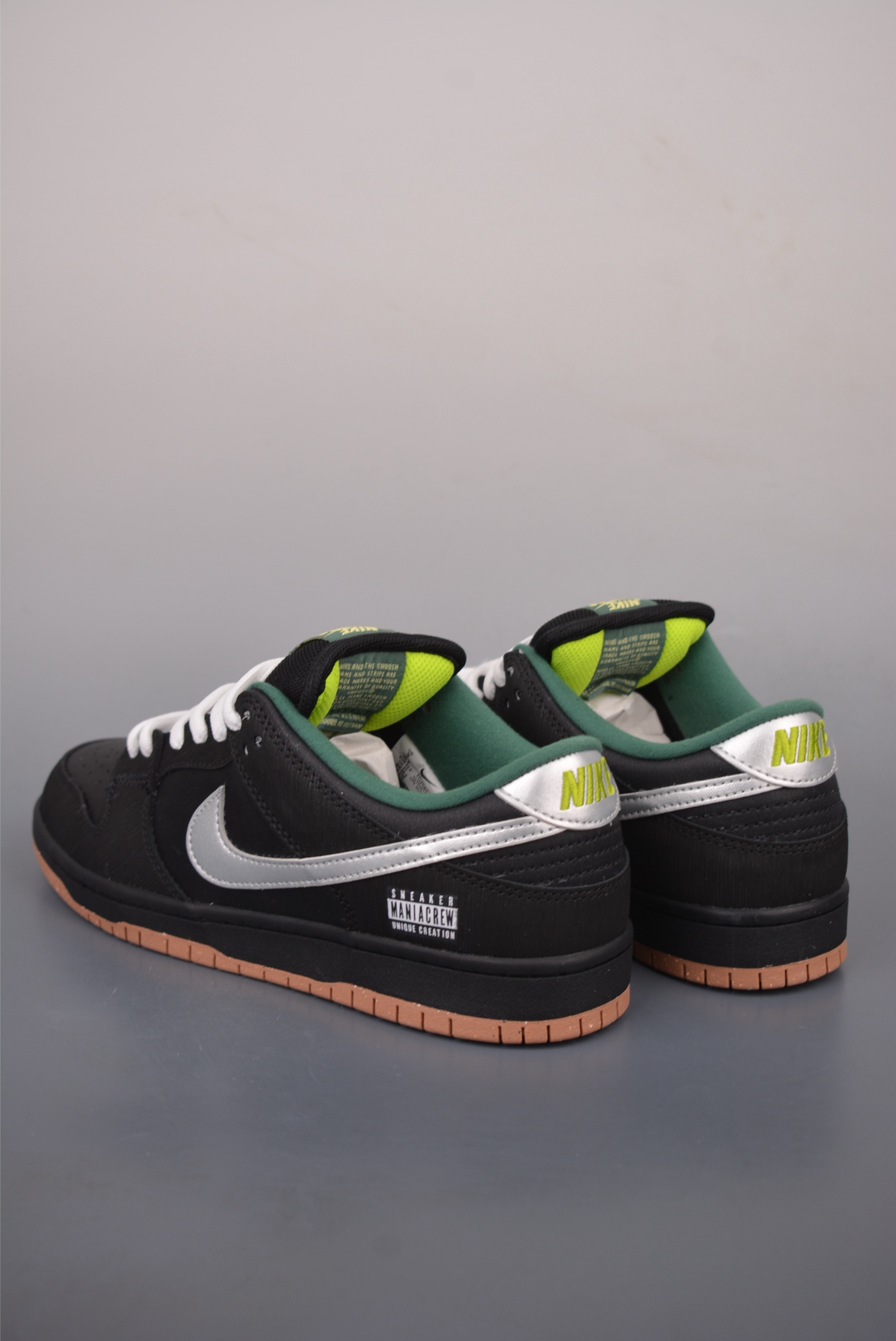 Nike SB Dunk Low FQ7585-200-Top High Quatity Cheap Sneakers Fashion Clothing Clothes Bags handbags Shoes of all Brand wholesale With The best Quality And Beautiful Price from China Factory Chinese suppliers wholesaler seller Nike SB Dunk Low FQ7585-200