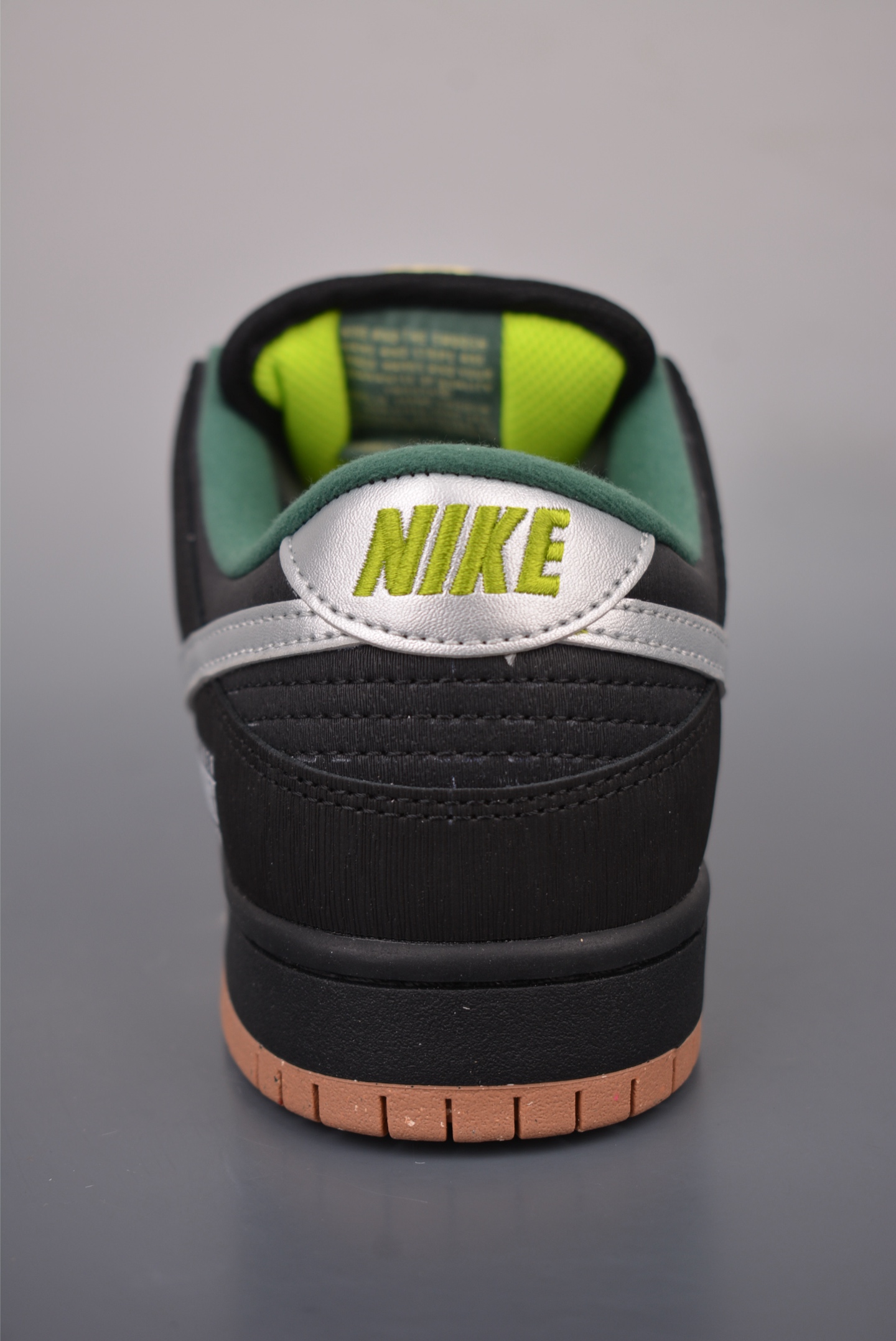 Nike SB Dunk Low FQ7585-200-Top High Quatity Cheap Sneakers Fashion Clothing Clothes Bags handbags Shoes of all Brand wholesale With The best Quality And Beautiful Price from China Factory Chinese suppliers wholesaler seller Nike SB Dunk Low FQ7585-200