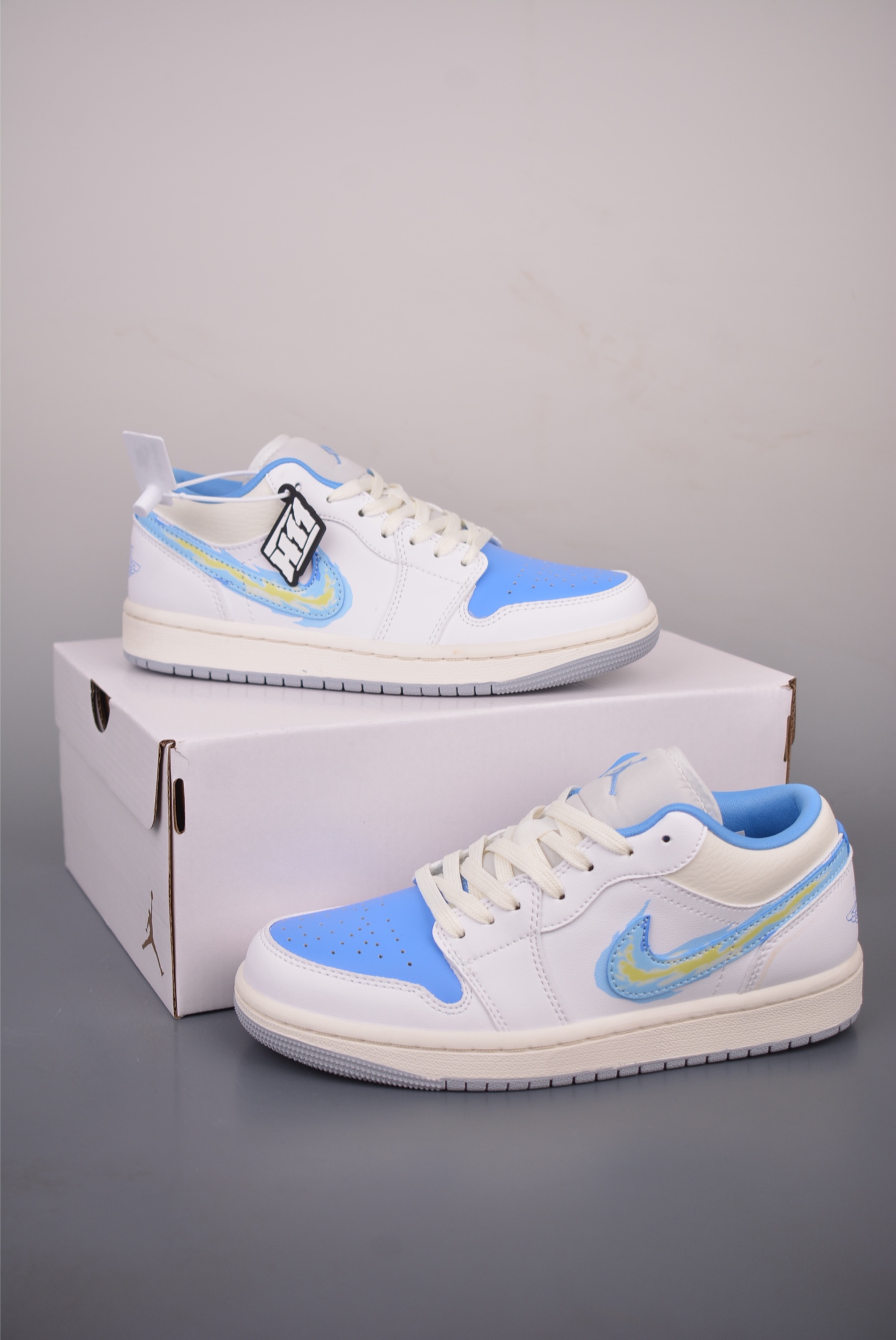 Air Jordan 1 Low 白蓝 AJ1乔1低帮休闲板鞋 FJ7219-441 Air Jordan 1 Low 白蓝 AJ1乔1低帮休闲板鞋 FJ7219-441