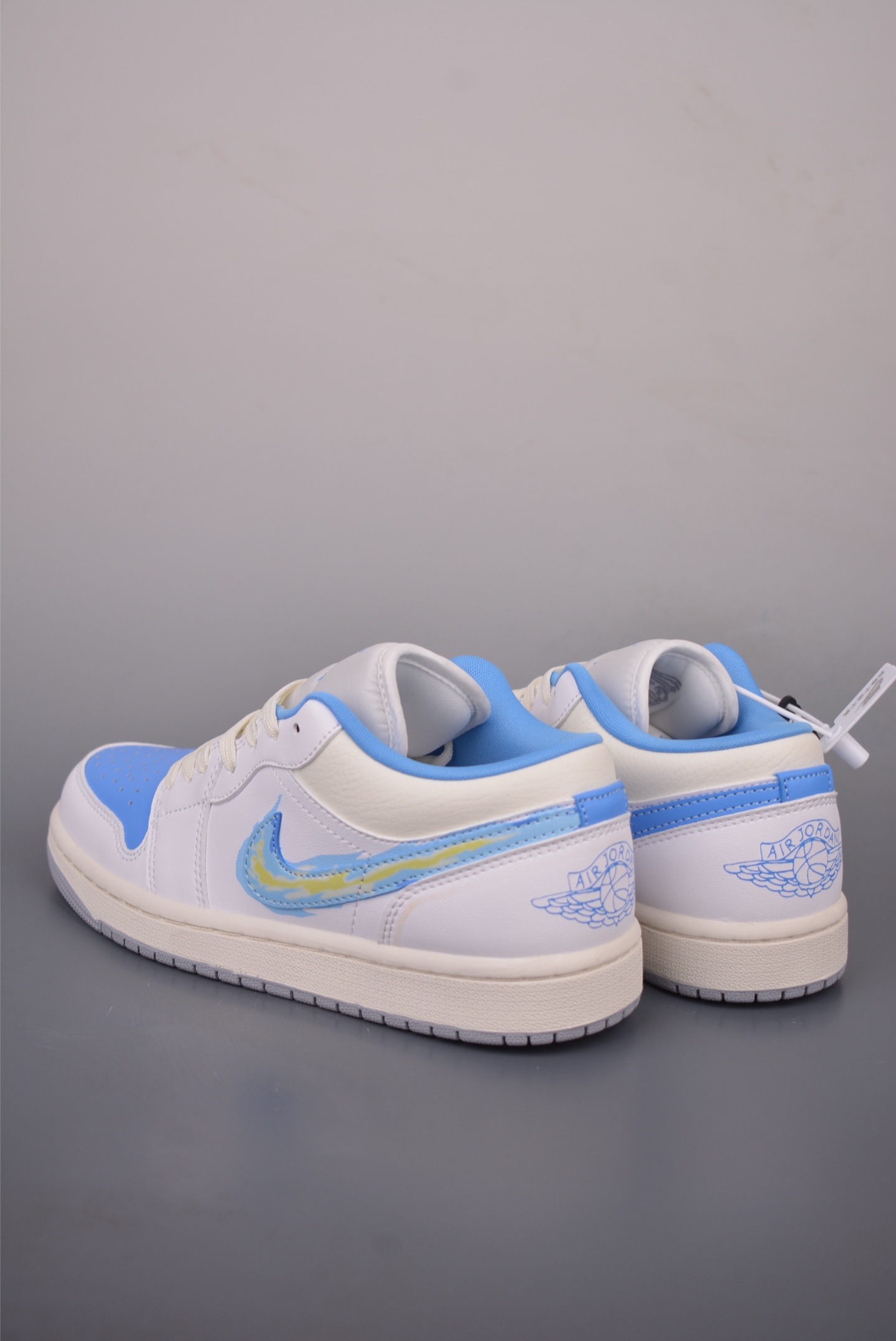 Air Jordan 1 Low 白蓝 AJ1乔1低帮休闲板鞋 FJ7219-441 Air Jordan 1 Low 白蓝 AJ1乔1低帮休闲板鞋 FJ7219-441