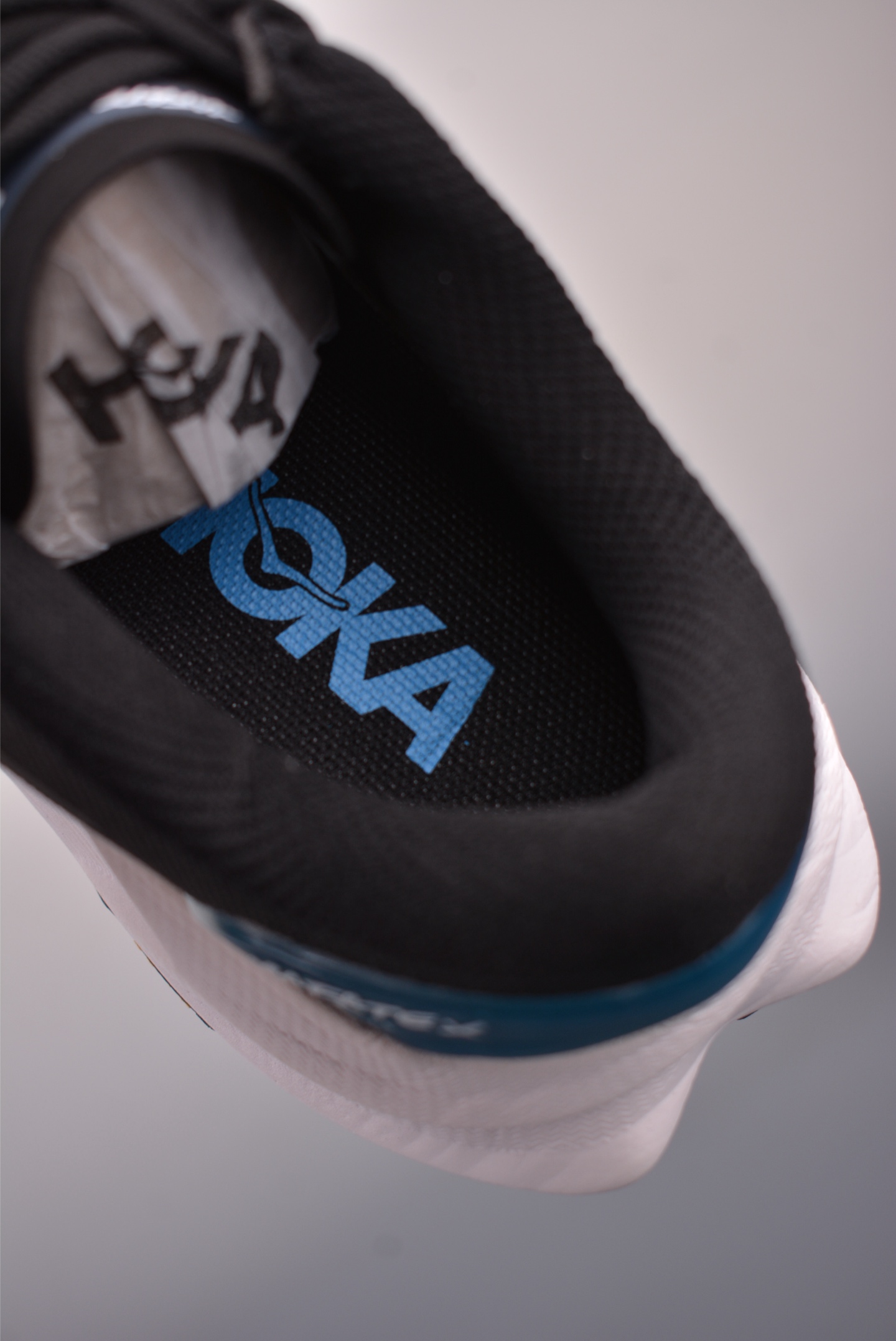 Hoka Mafate X 马法特厚底轻量山地跑步鞋 低帮专业越野跑步鞋 1161990-Top High Quatity Cheap Sneakers Fashion Clothing Clothes Bags handbags Shoes of all Brand wholesale With The best Quality And Beautiful Price from China Factory Chinese suppliers wholesaler seller Hoka Mafate X 马法特厚底轻量山地跑步鞋 低帮专业越野跑步鞋 1161990
