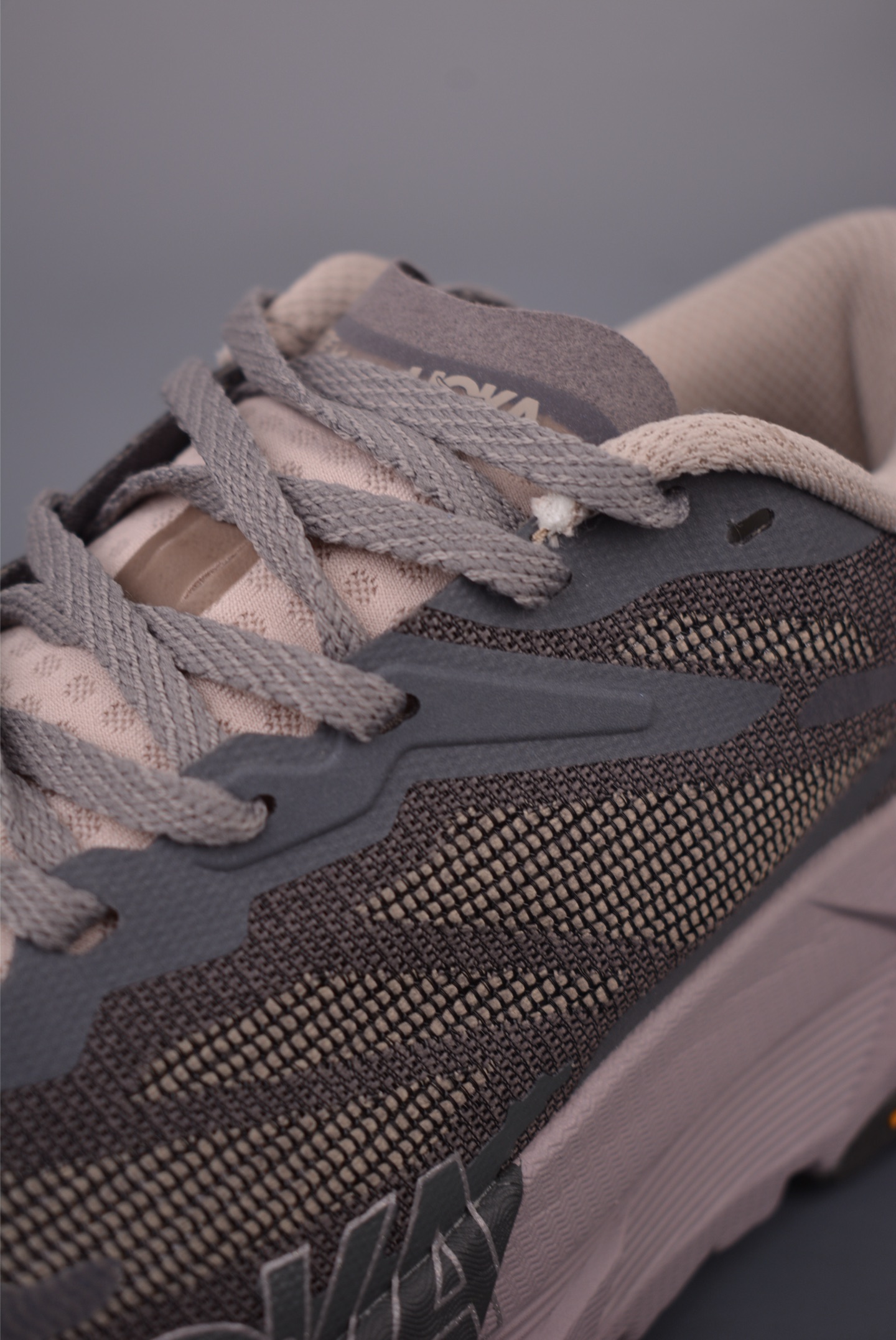 Hoka Mafate X 马法特厚底轻量山地跑步鞋 低帮专业越野跑步鞋 1175208-Top High Quatity Cheap Sneakers Fashion Clothing Clothes Bags handbags Shoes of all Brand wholesale With The best Quality And Beautiful Price from China Factory Chinese suppliers wholesaler seller Hoka Mafate X 马法特厚底轻量山地跑步鞋 低帮专业越野跑步鞋 1175208