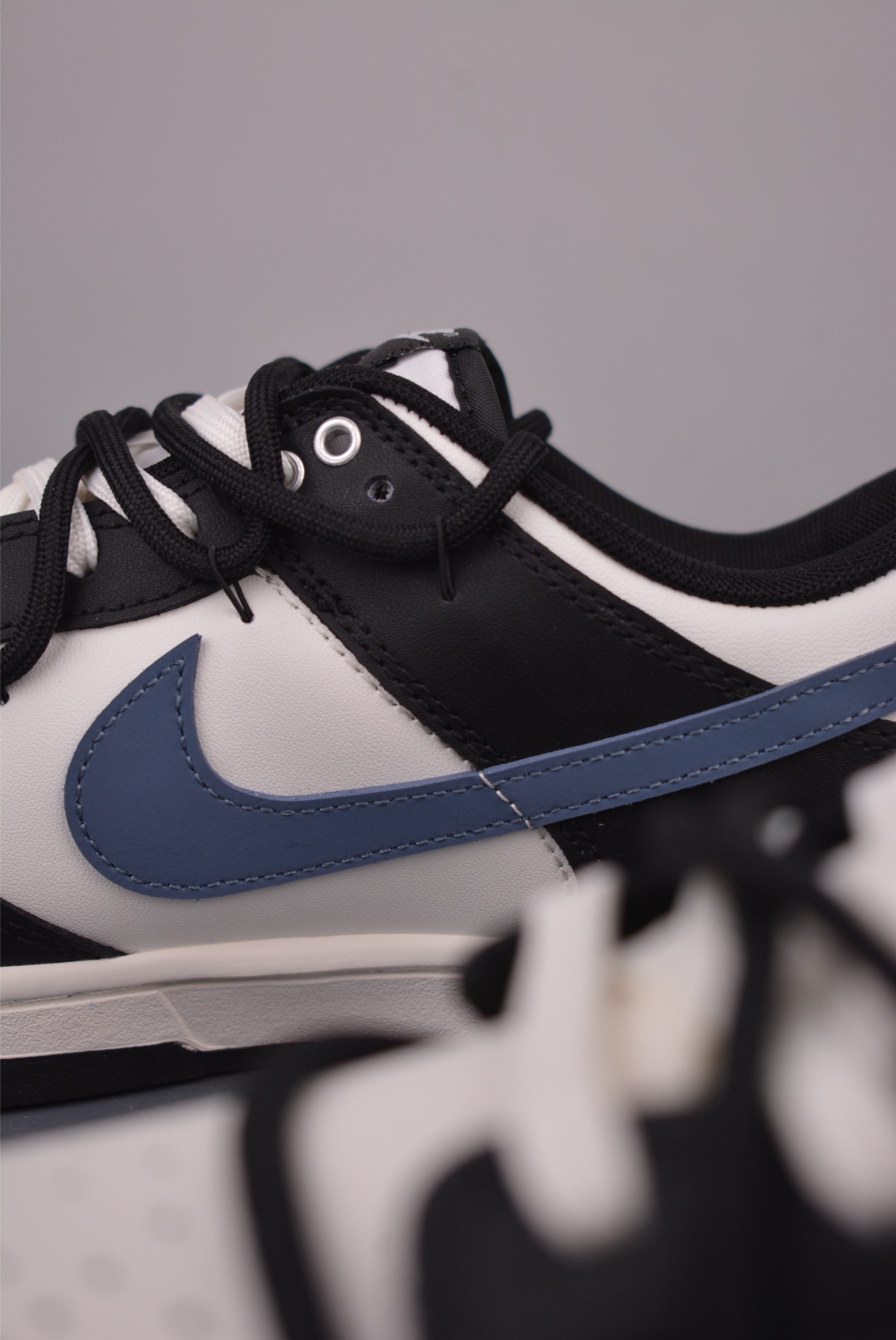 Nike SB Dunk Low 黑蓝 解构绑带 BB0620-122-Top High Quatity Cheap Sneakers Fashion Clothing Clothes Bags handbags Shoes of all Brand wholesale With The best Quality And Beautiful Price from China Factory Chinese suppliers wholesaler seller Nike SB Dunk Low 黑蓝 解构绑带 BB0620-122