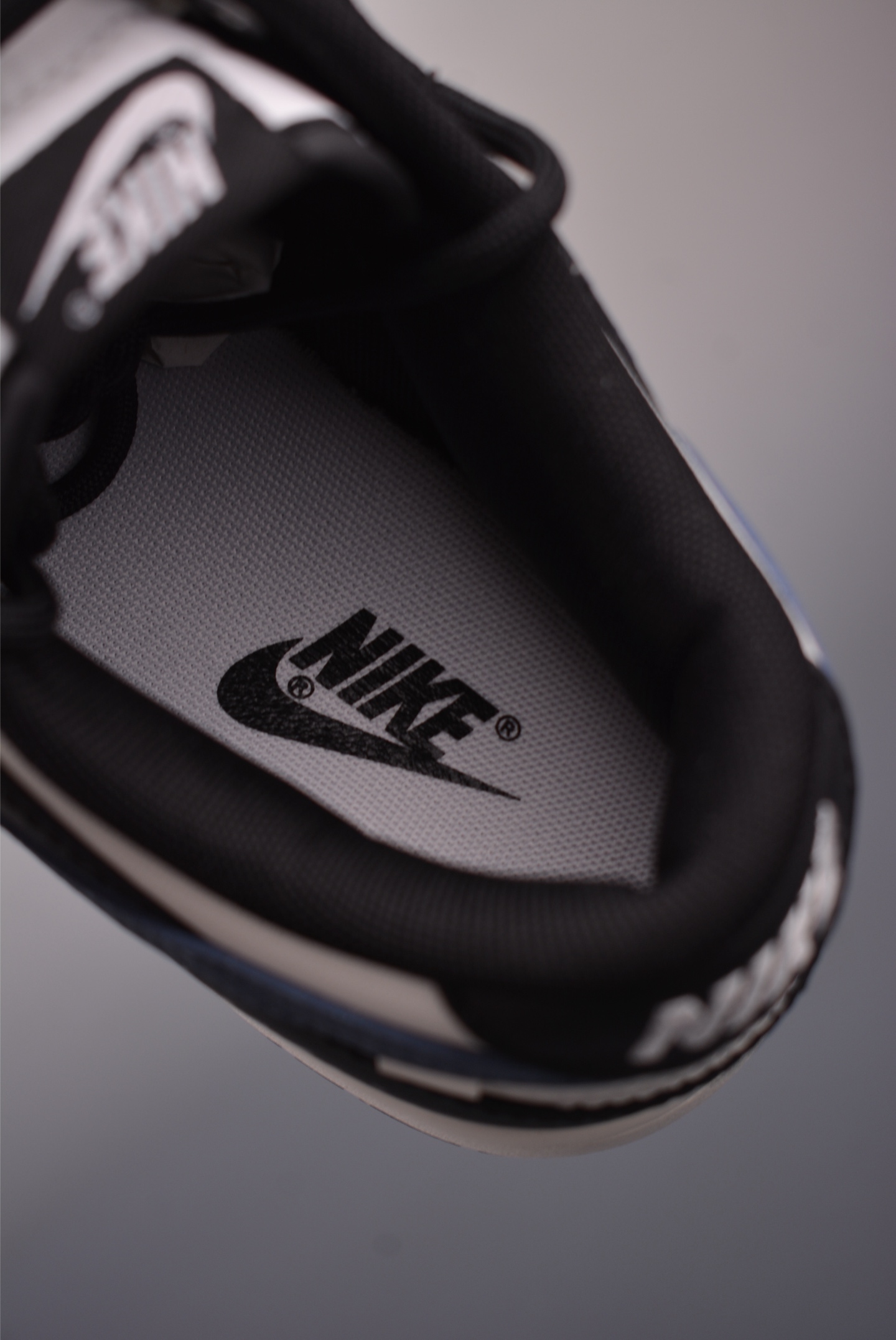 Nike SB Dunk Low 黑蓝 解构绑带 BB0620-122-Top High Quatity Cheap Sneakers Fashion Clothing Clothes Bags handbags Shoes of all Brand wholesale With The best Quality And Beautiful Price from China Factory Chinese suppliers wholesaler seller Nike SB Dunk Low 黑蓝 解构绑带 BB0620-122