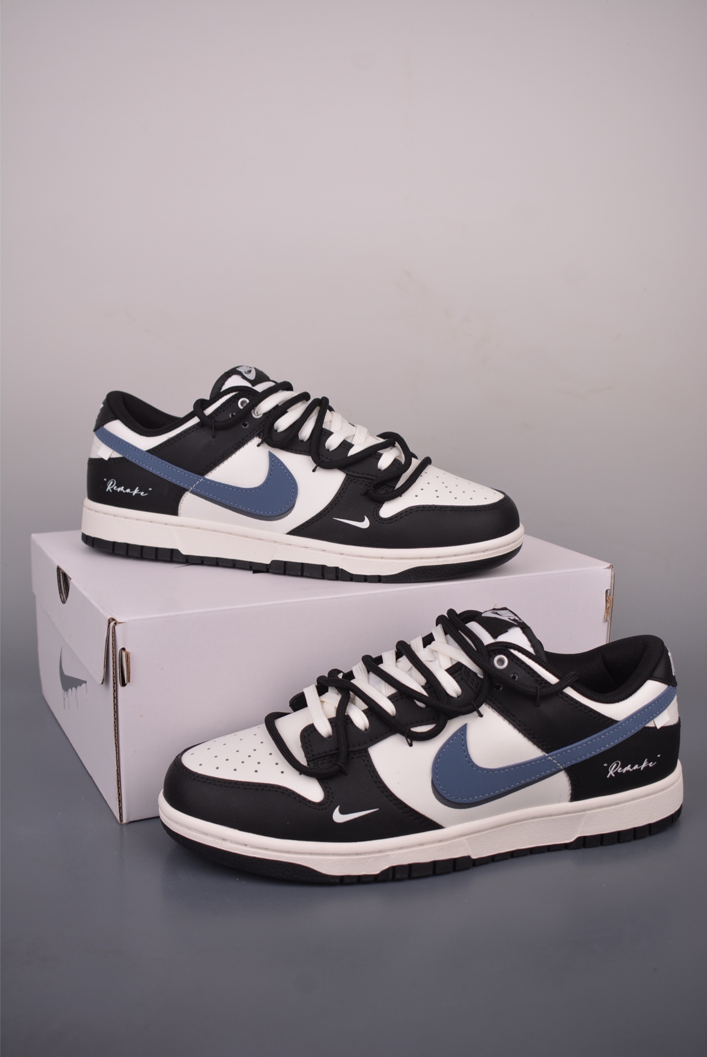 Nike SB Dunk Low 黑蓝 解构绑带 BB0620-122-Top High Quatity Cheap Sneakers Fashion Clothing Clothes Bags handbags Shoes of all Brand wholesale With The best Quality And Beautiful Price from China Factory Chinese suppliers wholesaler seller Nike SB Dunk Low 黑蓝 解构绑带 BB0620-122
