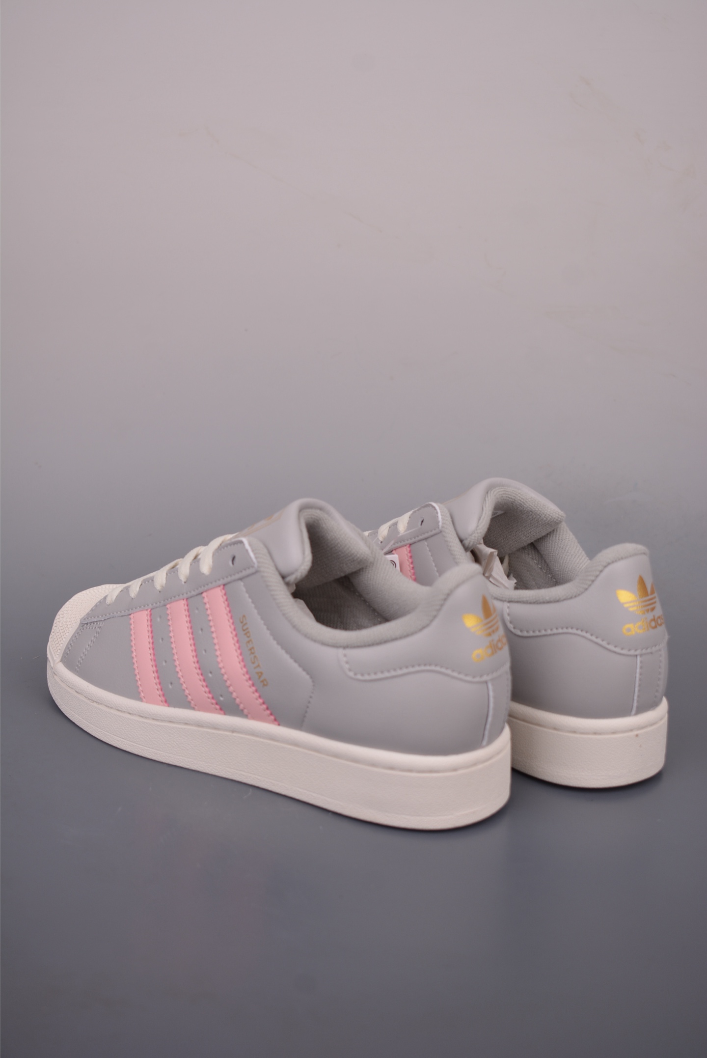 Adidas Originals Superstar贝壳头 KI8052 Adidas Originals Superstar贝壳头 KI8052