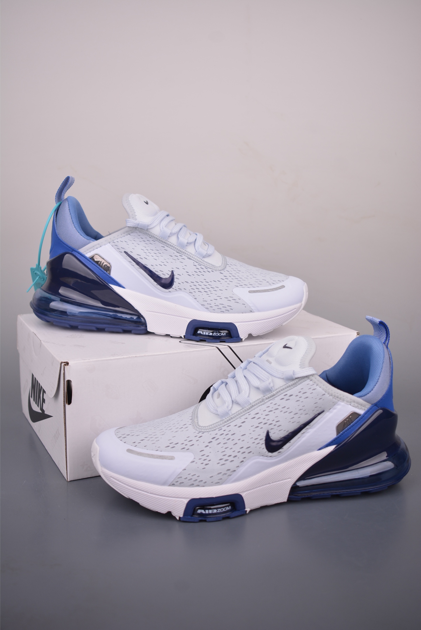 Nike Air Max 270 PREMIUM 半掌气垫跑步鞋 IO9883 Nike Air Max 270 PREMIUM 半掌气垫跑步鞋 IO9883